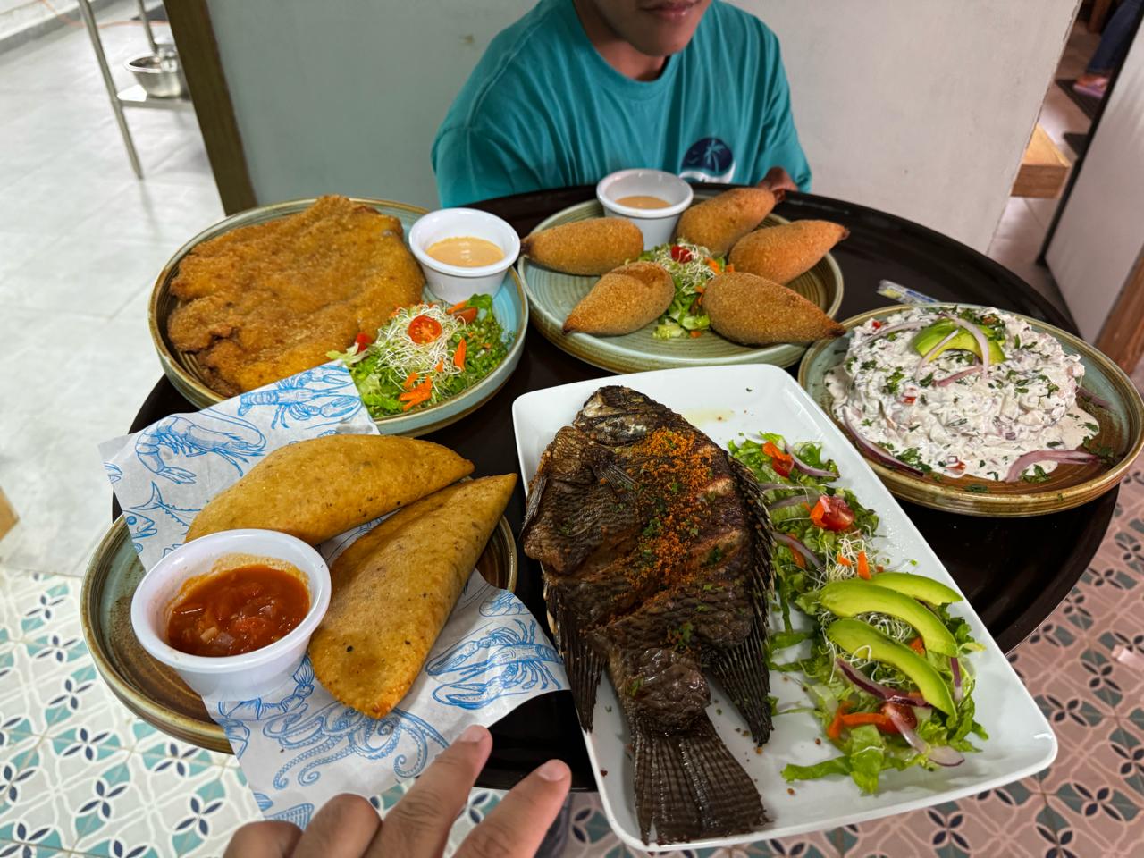 Luna Seafood image 5