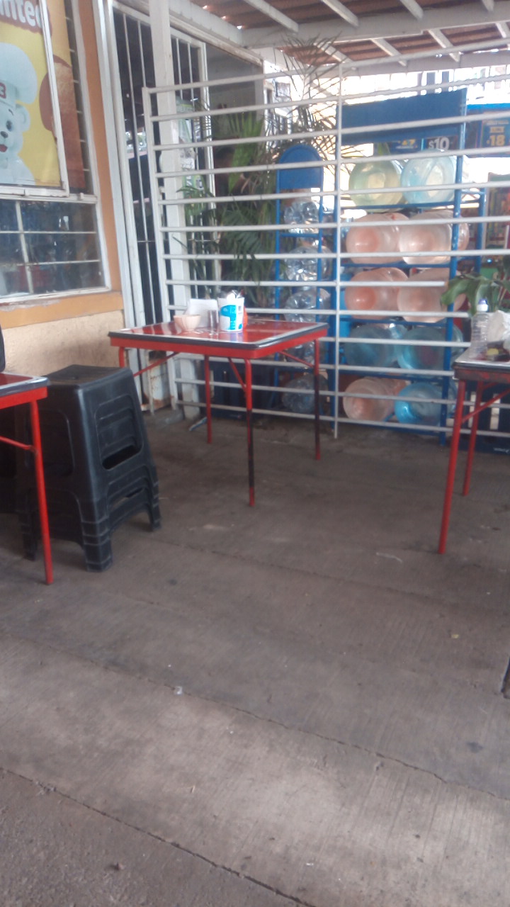 Tortas ahogadas Don César image 2