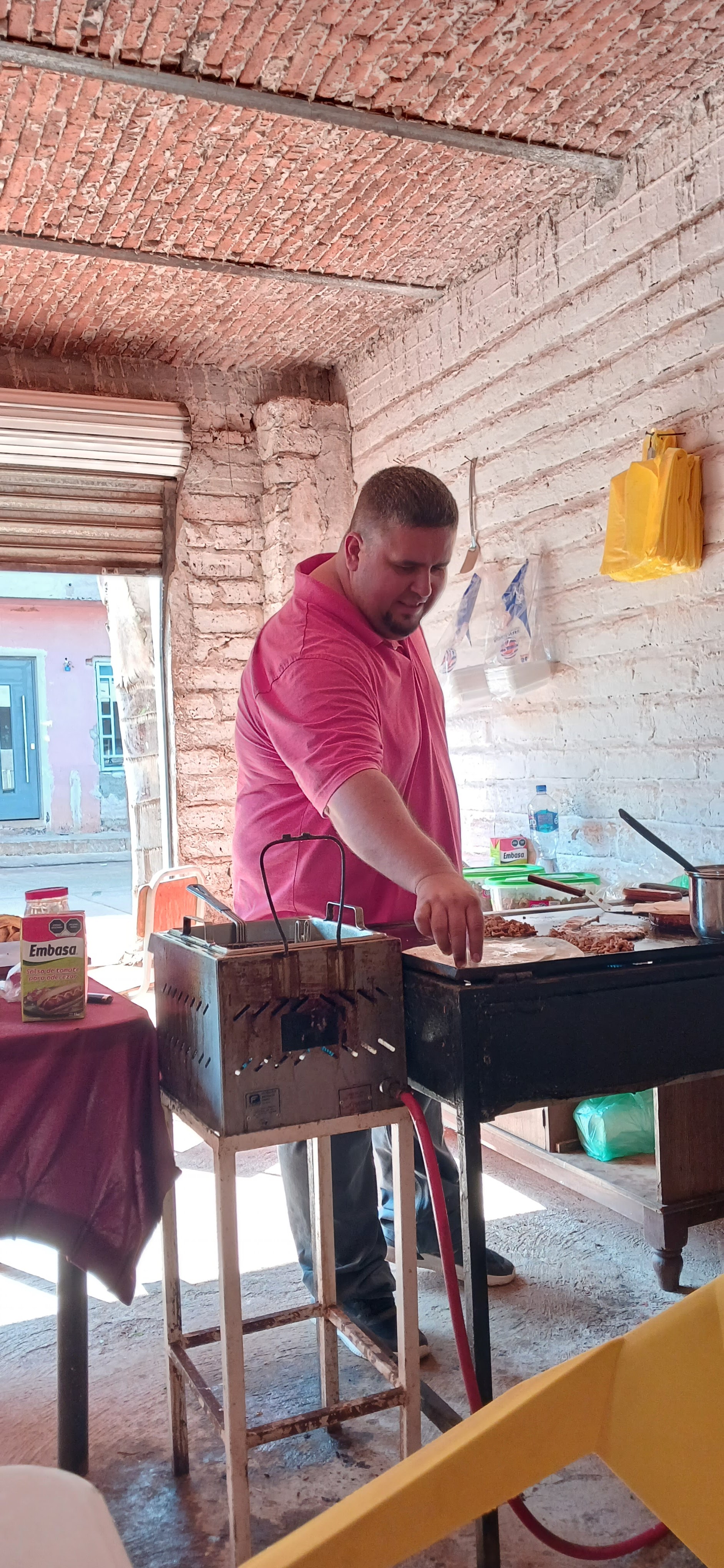 Toño el hamburguesero image 4