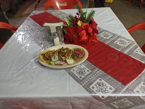 Tacos y Hamburguesas La Providencia image 2