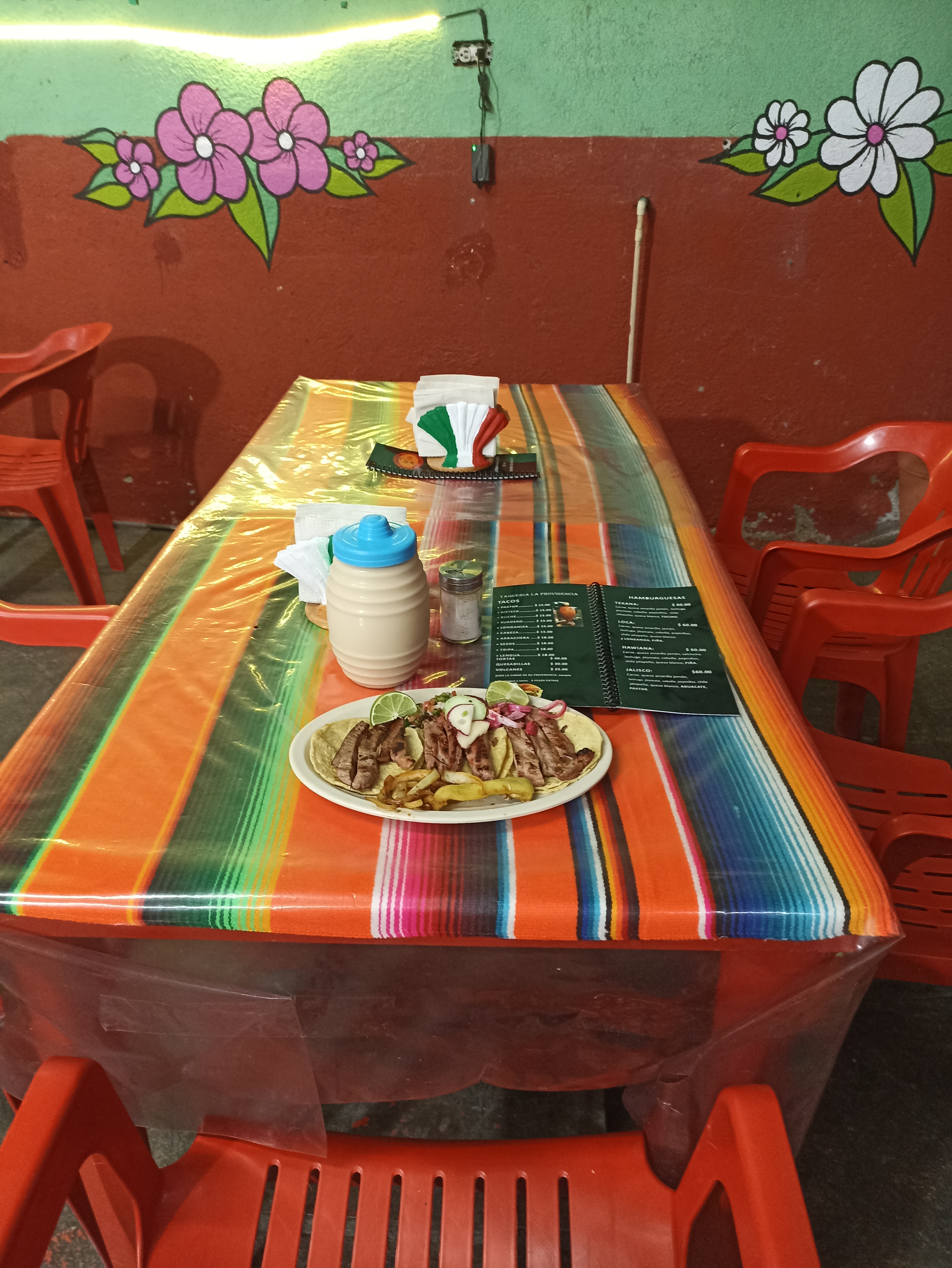 Tacos y Hamburguesas La Providencia image 9