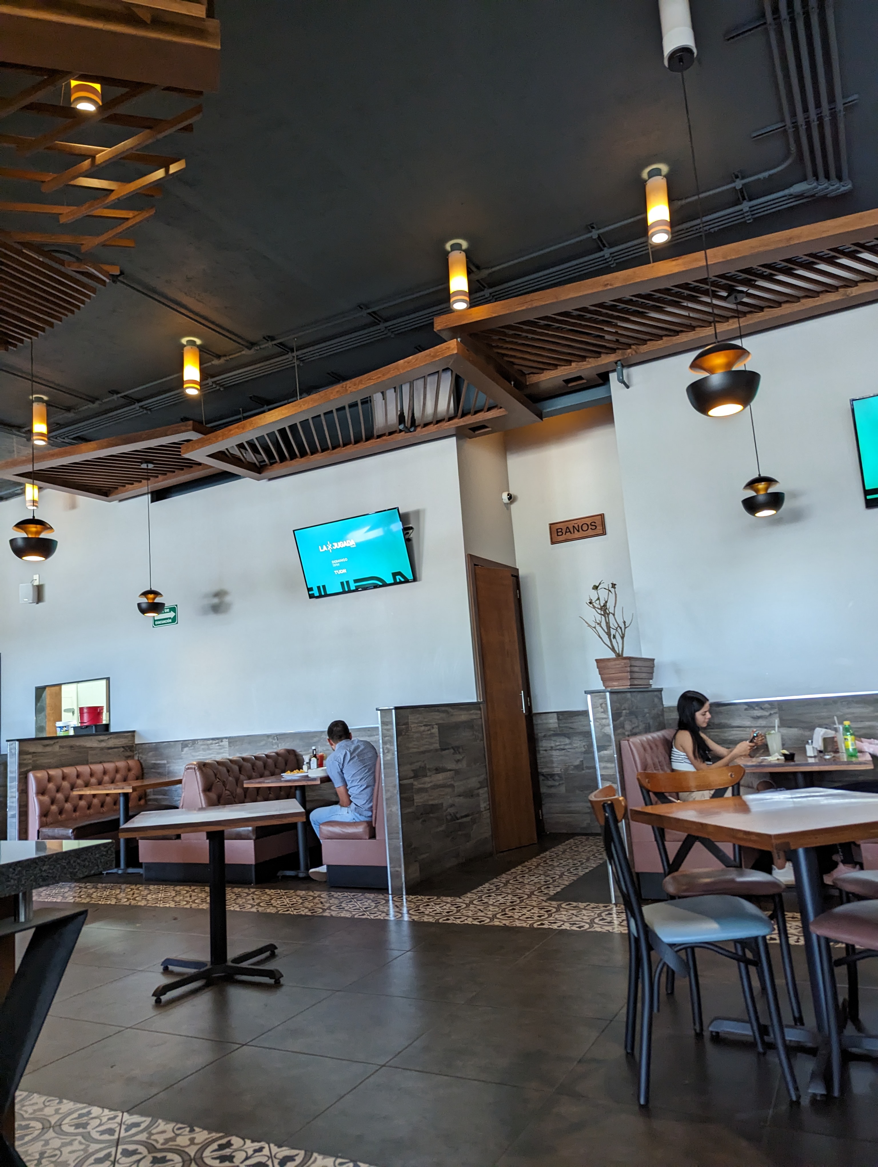 Dos Margaritas image 10