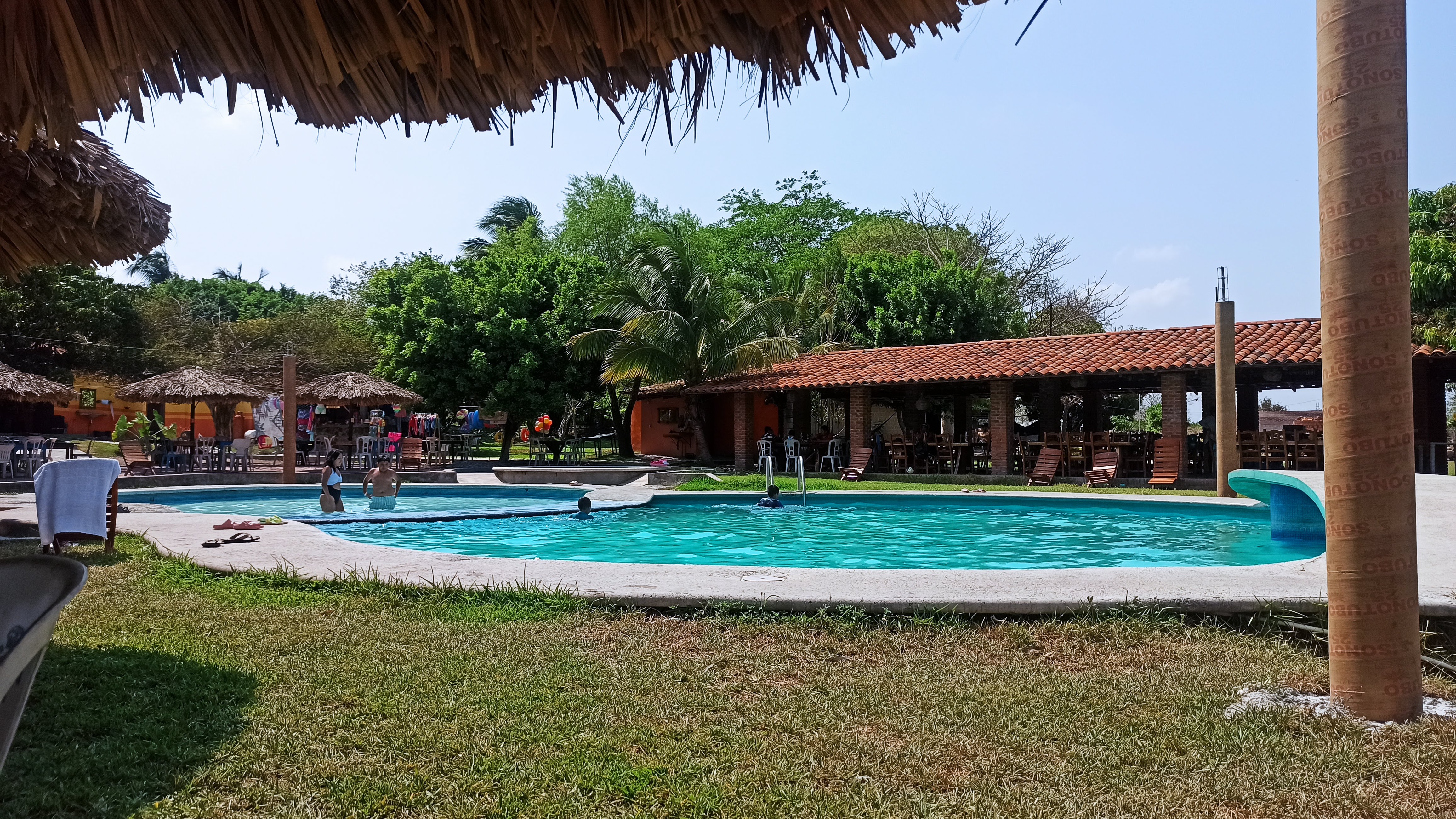 Balneario las tecas image 3