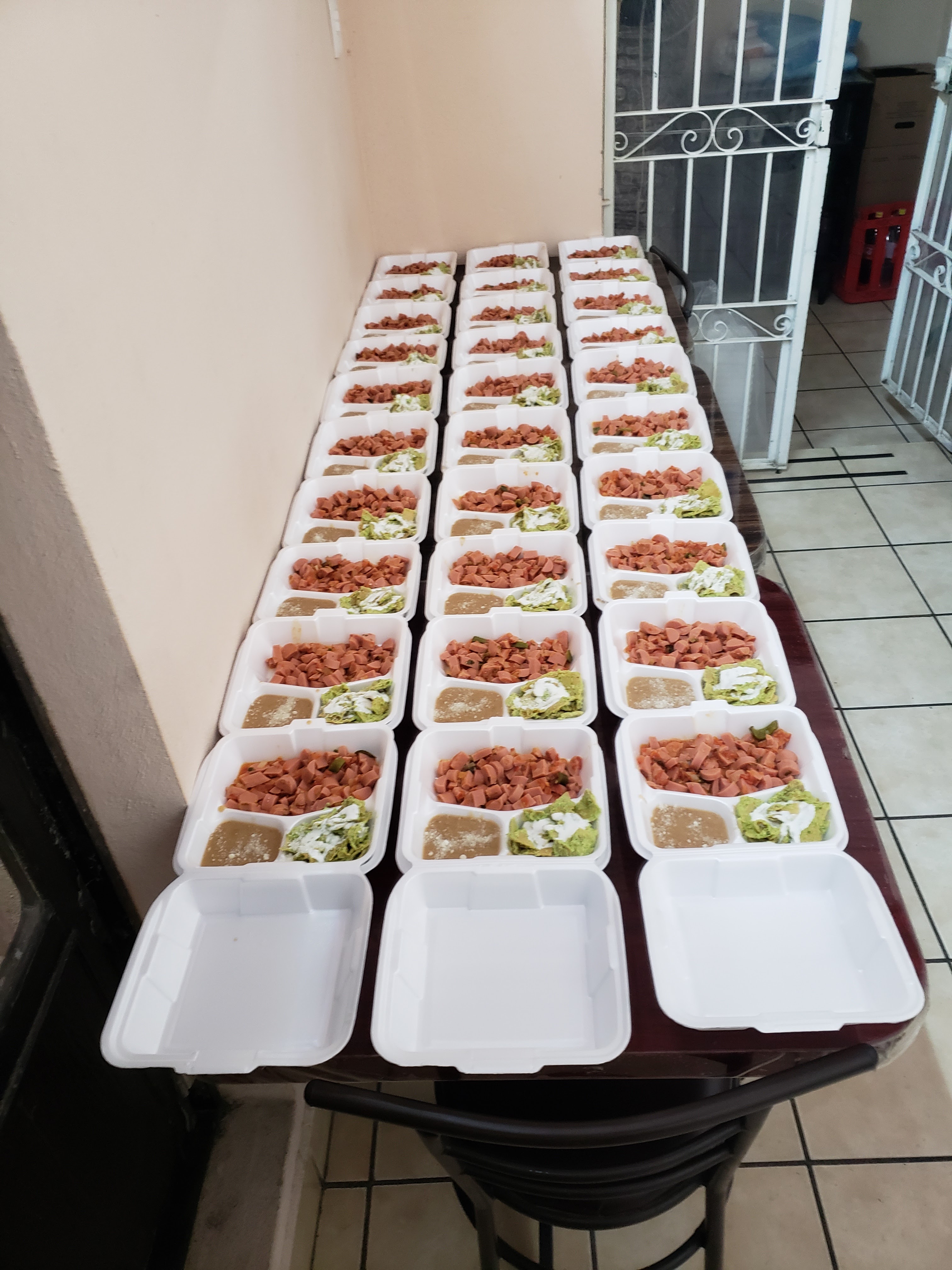 AraMex Restaurante image 8