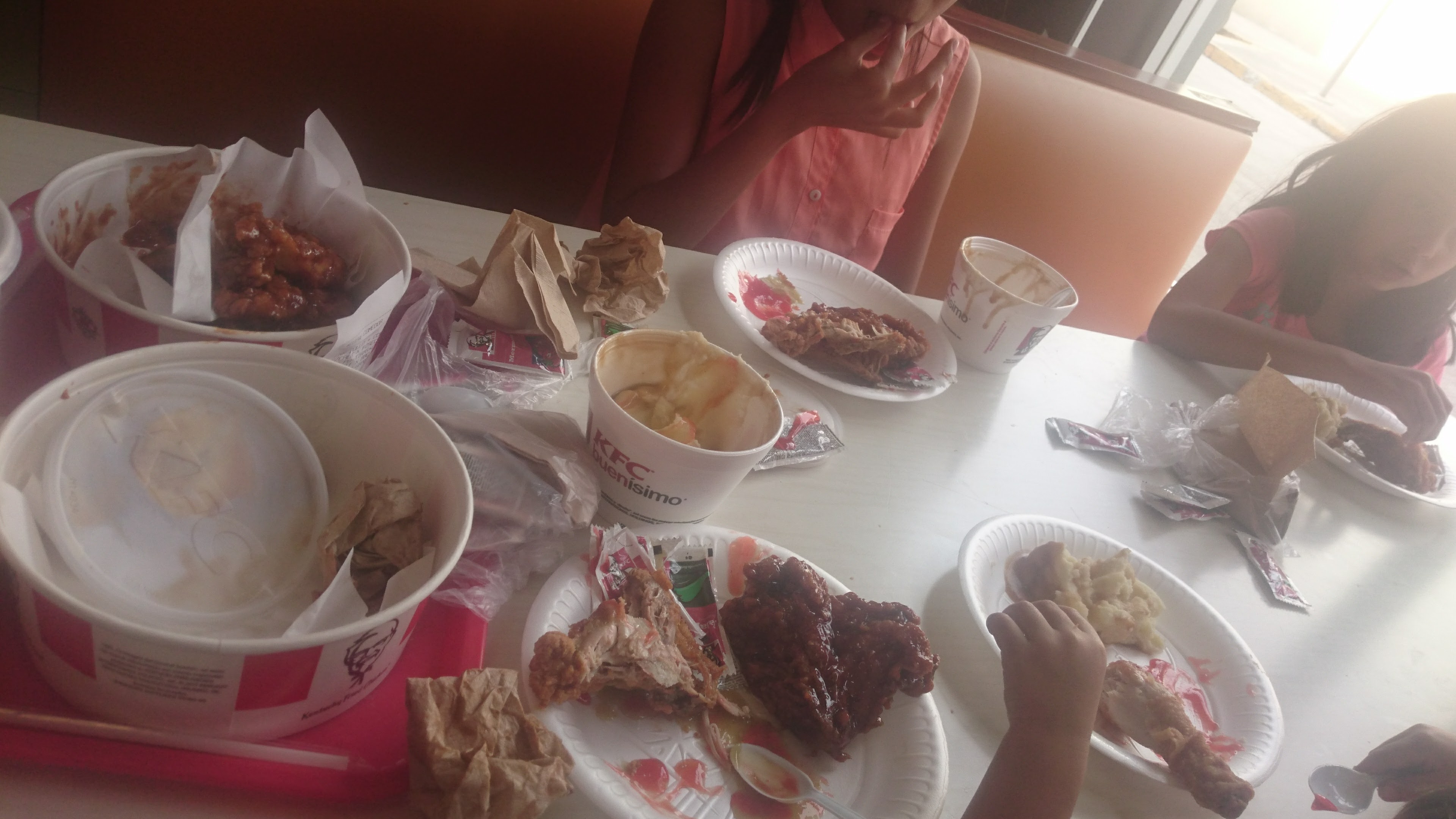 KFC Chimalhuacán image 10