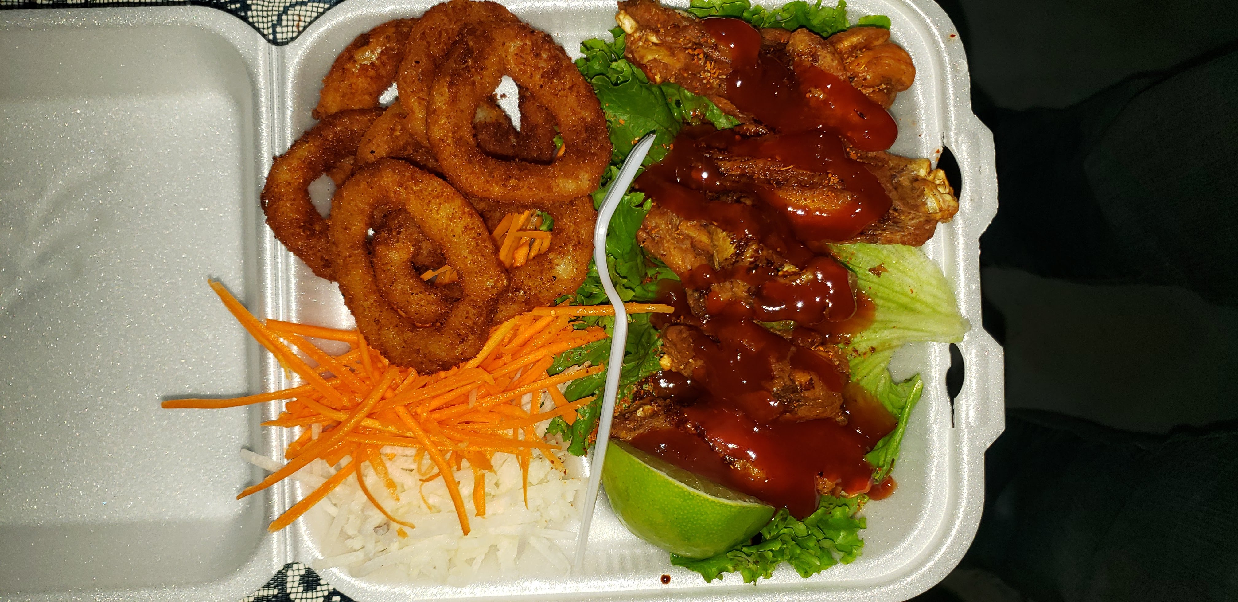 ALITAS, HAMBURGUESAS Y ALGO MAS... image 4