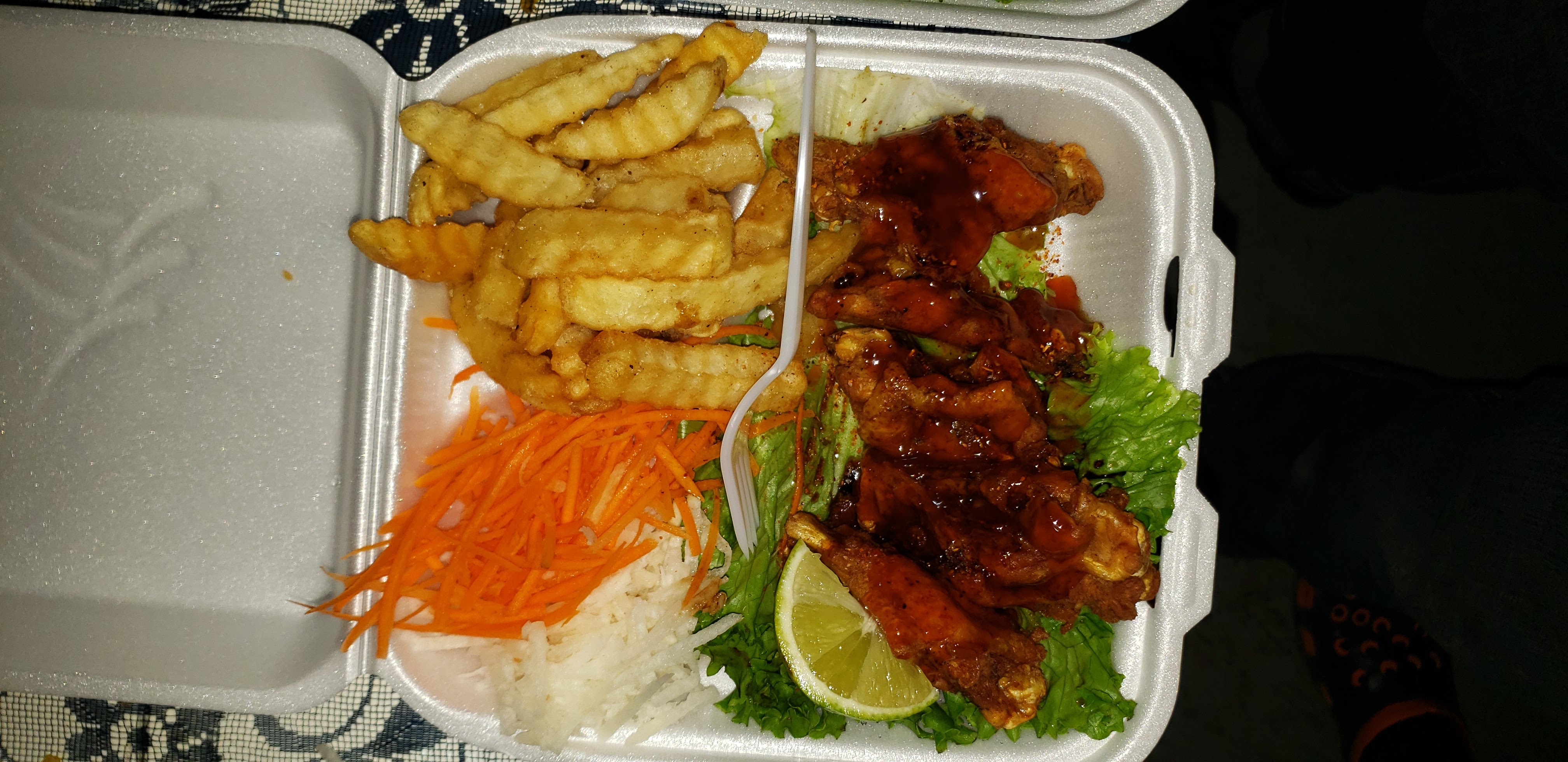 ALITAS, HAMBURGUESAS Y ALGO MAS... image 8