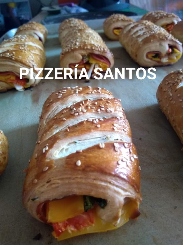 Pizzería SANTOS image 4