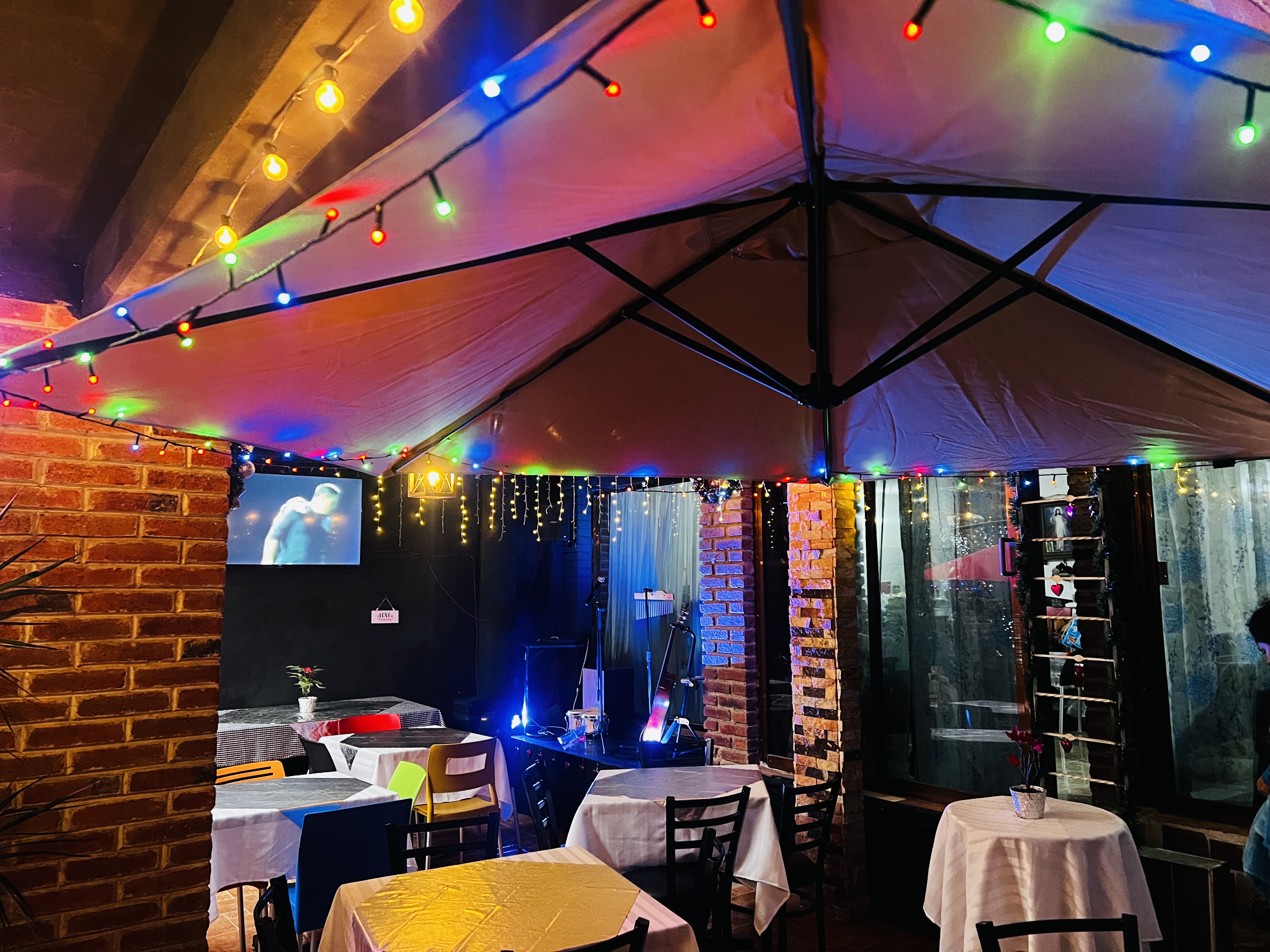 DUETO NOVIEMBRE TRECE image 1