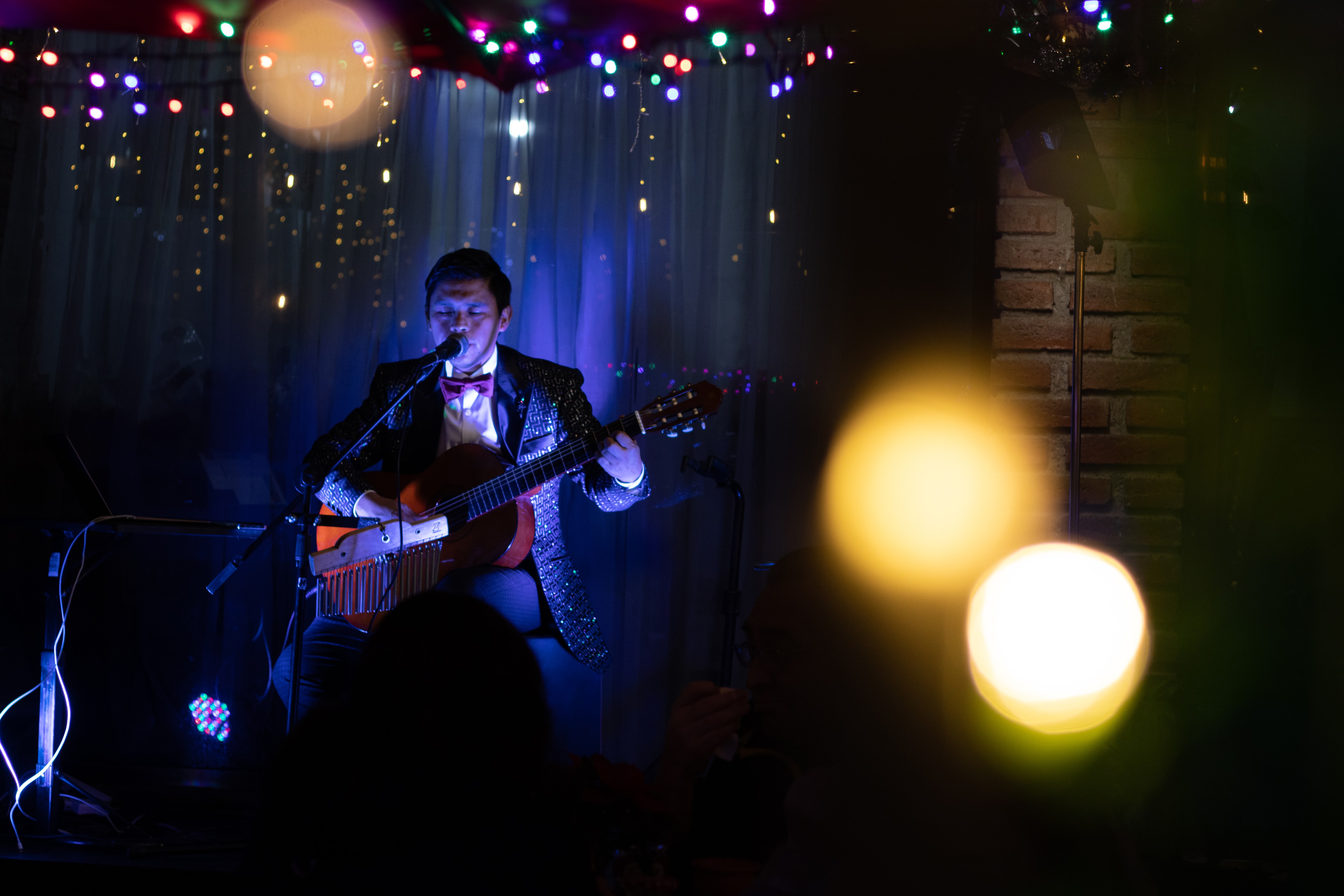 DUETO NOVIEMBRE TRECE image 3