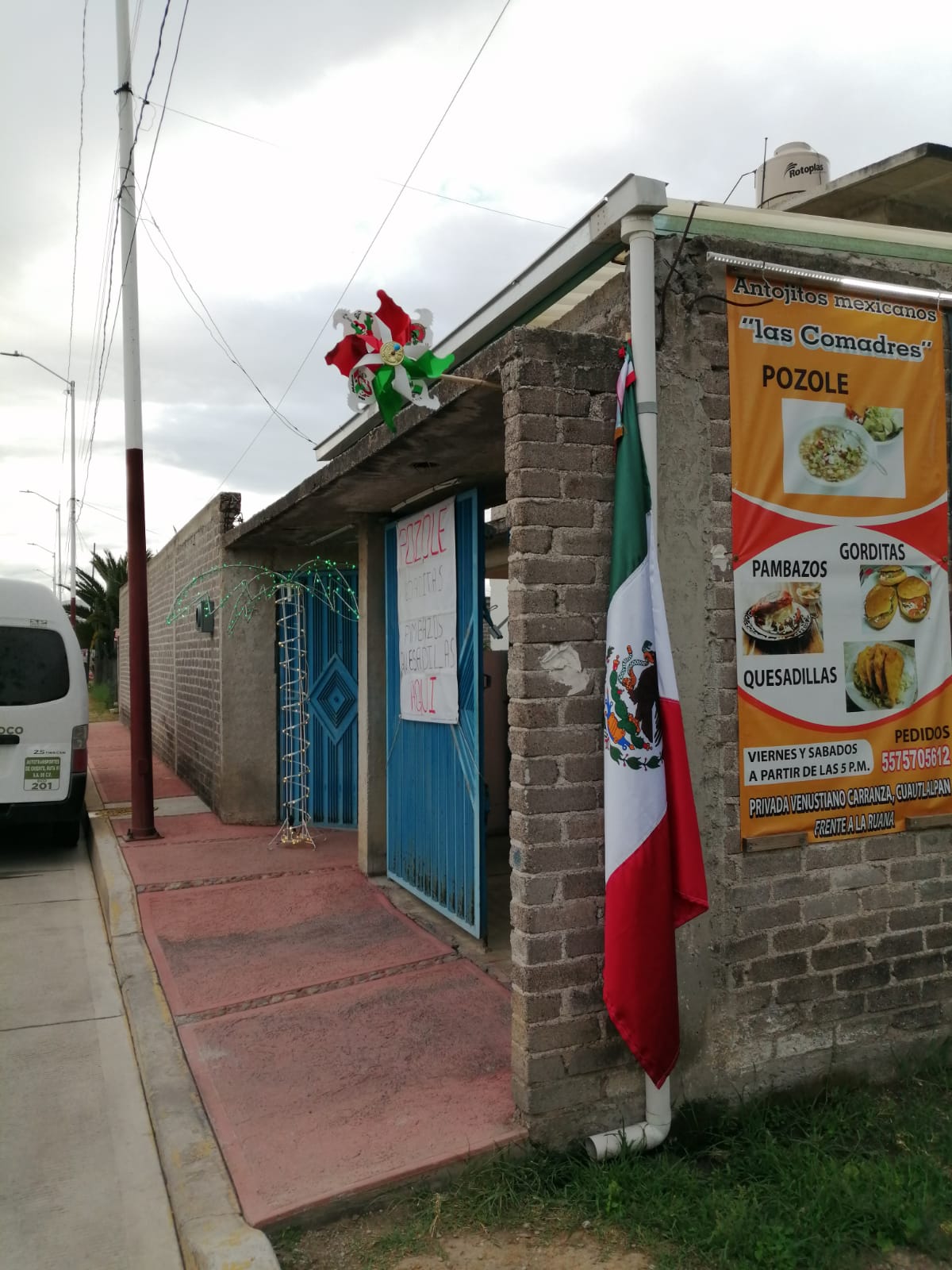 Antojitos mexicanos "Las comadres" image 3
