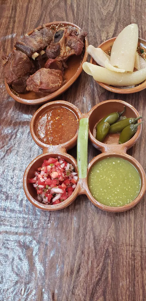 Birrieria y Carnitas Villegas image 7