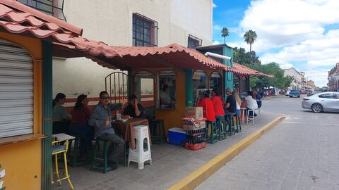 Tacos y Tortas Don Carlos image 1