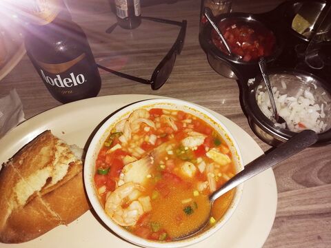 Mariscos La Cumbre de Villanueva image 7