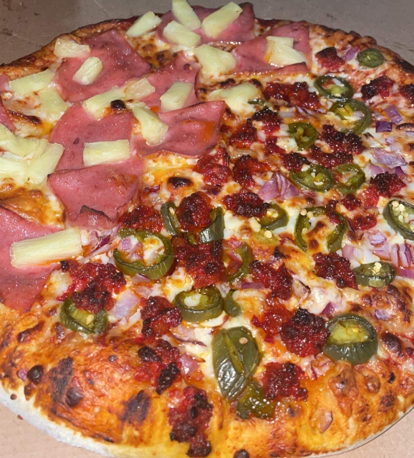 Chiquis pizzas image 1