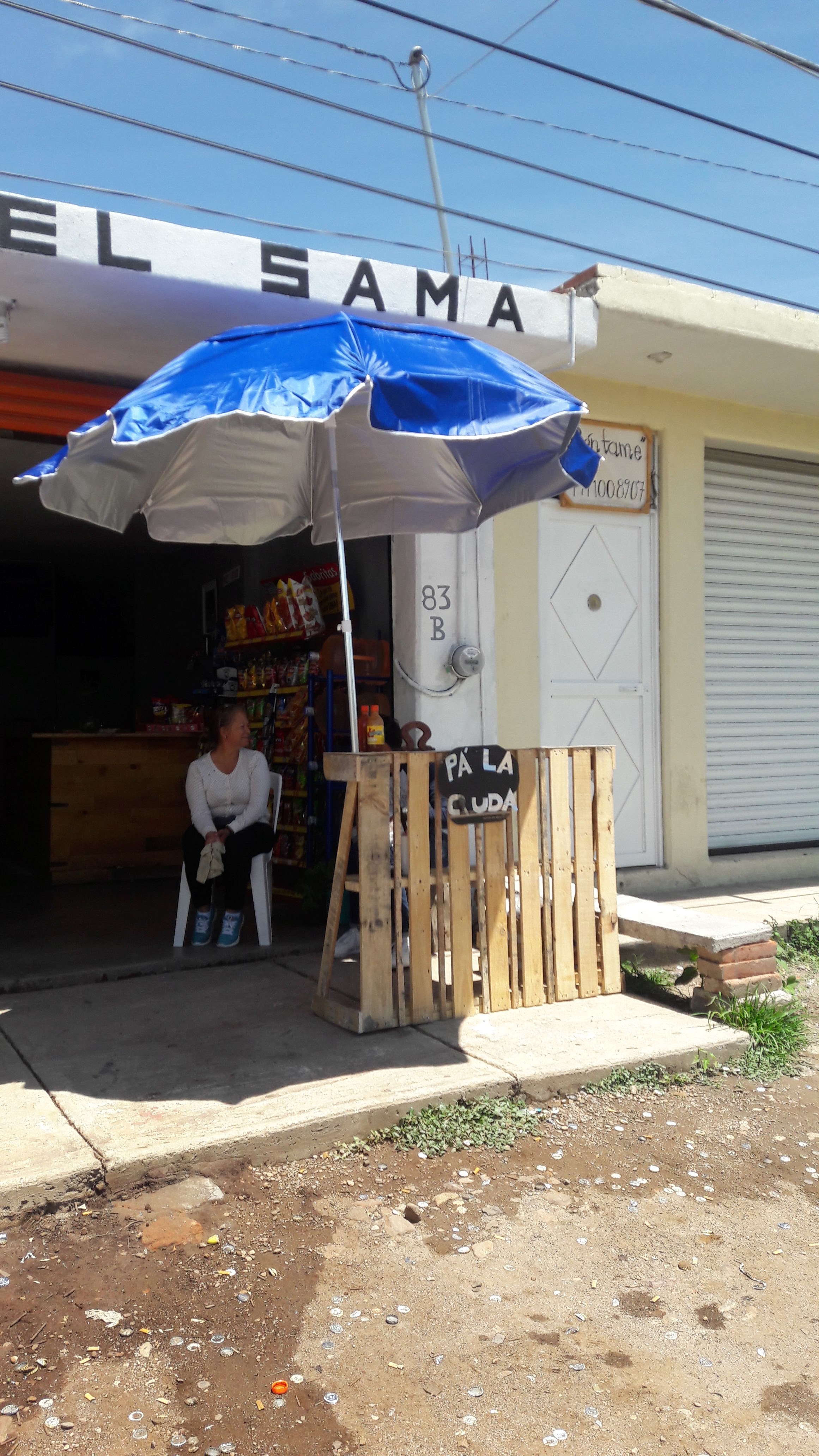 Los Primos The Restaurant image 1