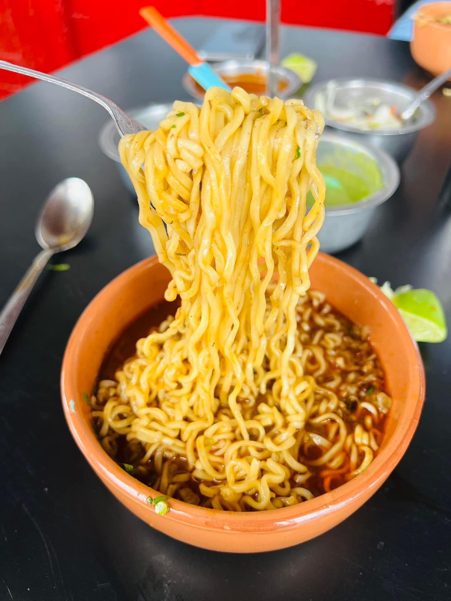 Carnitas y Birria Junior image 8