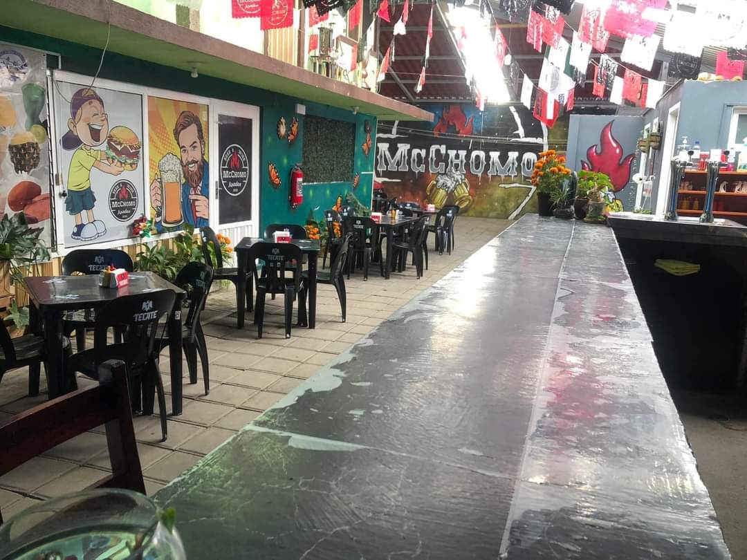 McChomo Asadero beer & wine image 1