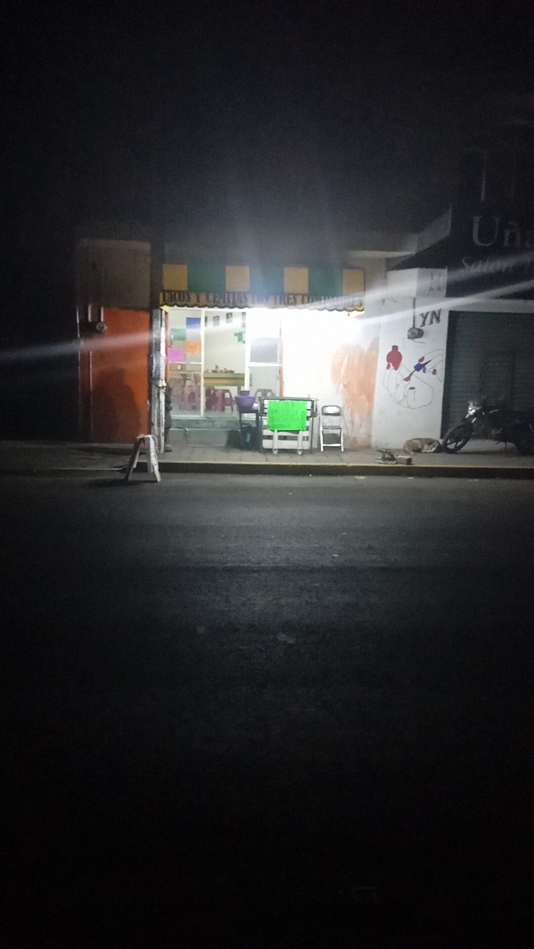 TAQUERIA LOS 3 COMPADRES image 5