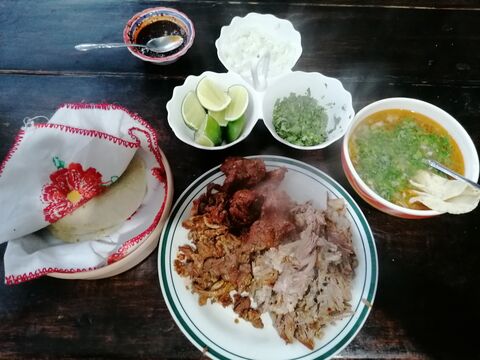 El Buen Sazón image 1