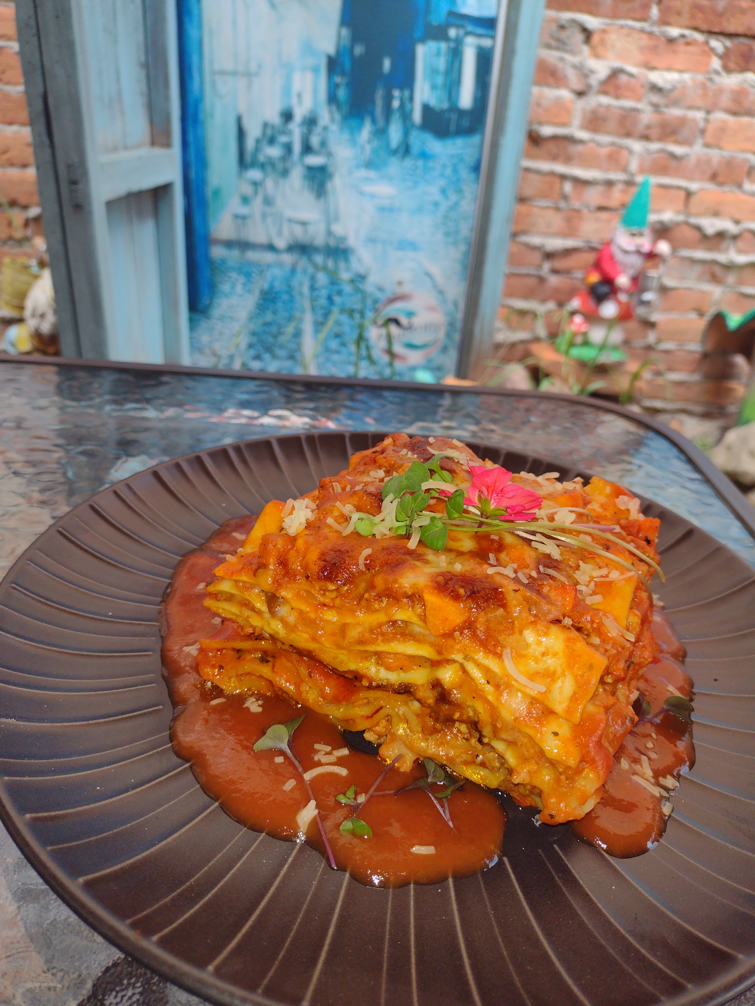 Pizzería romana & mezcal image 6