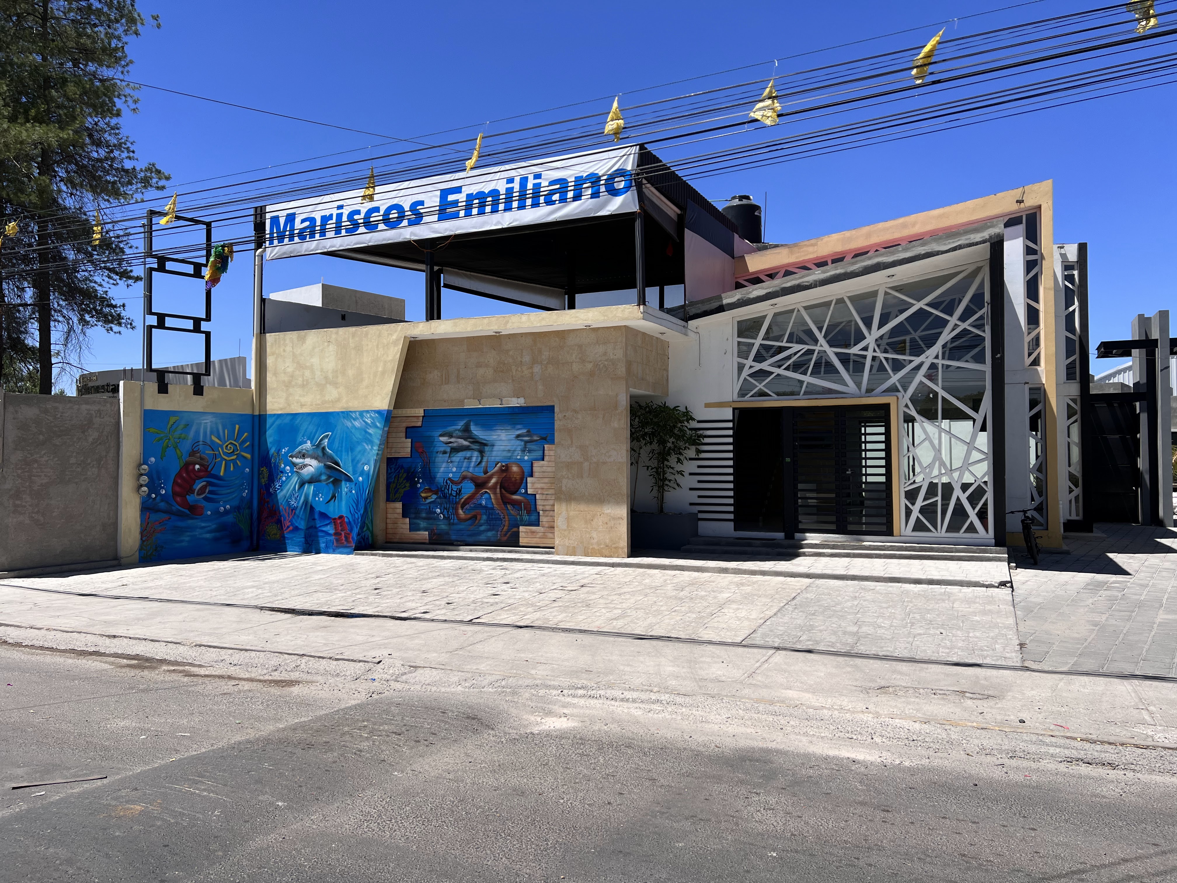 Mariscos Emiliano image 1