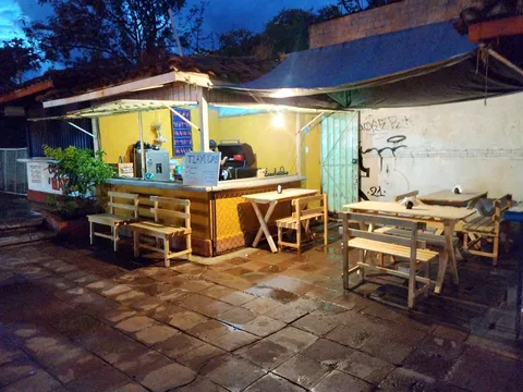Xhunco's restaurant image 1