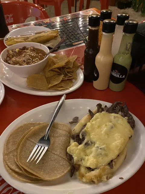 Taquería Sagrada Parrilla | Restaurante Mexicano en Francisco de Montejo, Chuburna. image 7