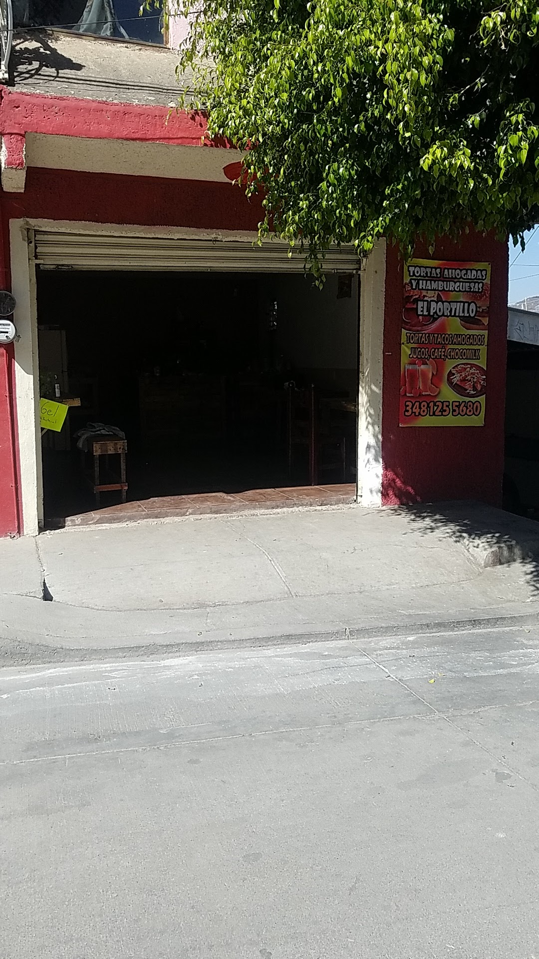 Tortas ahogadas y hamburguesas "EL PORTILLO" image 1