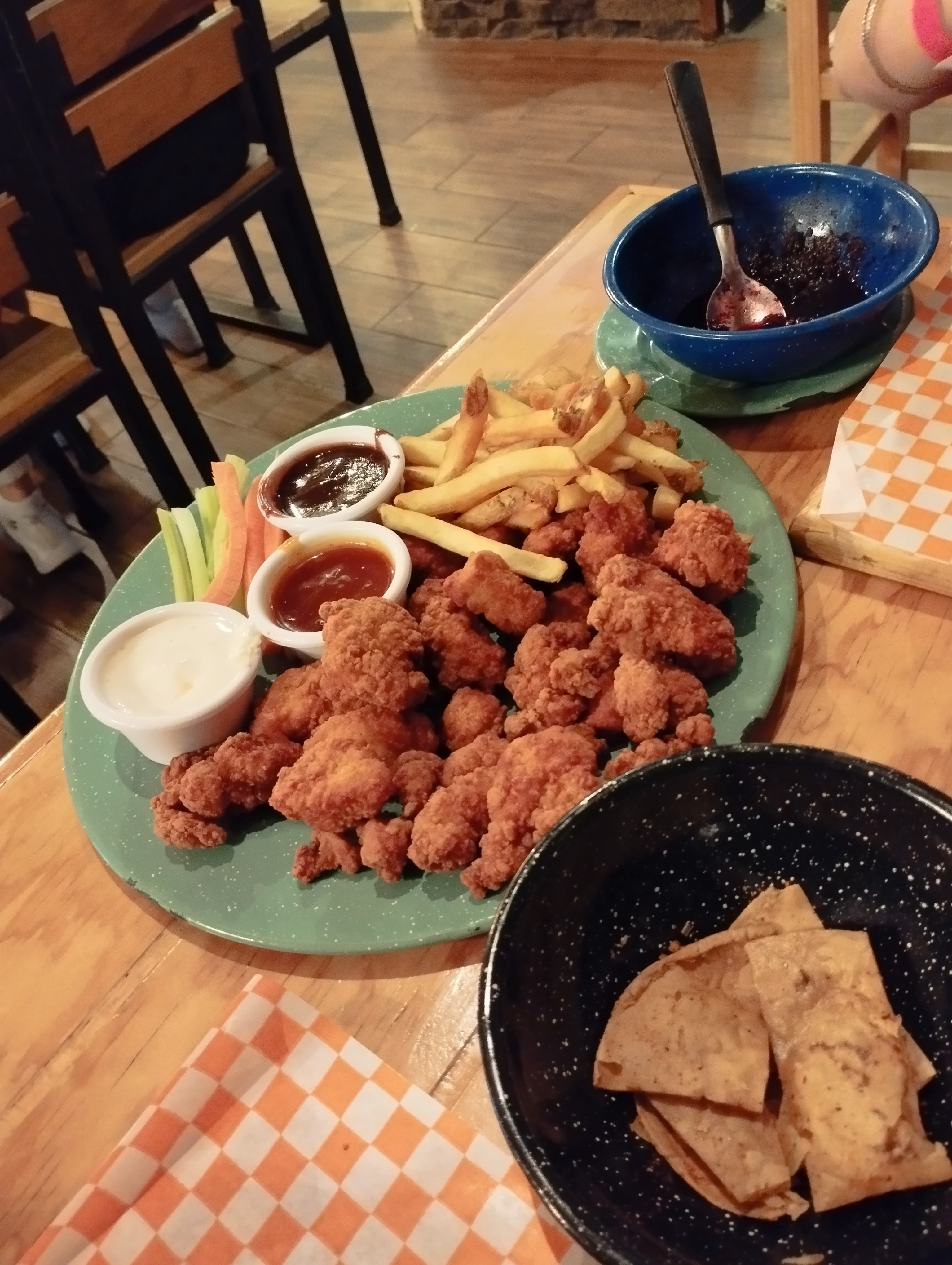 La Tombi Burguer image 2