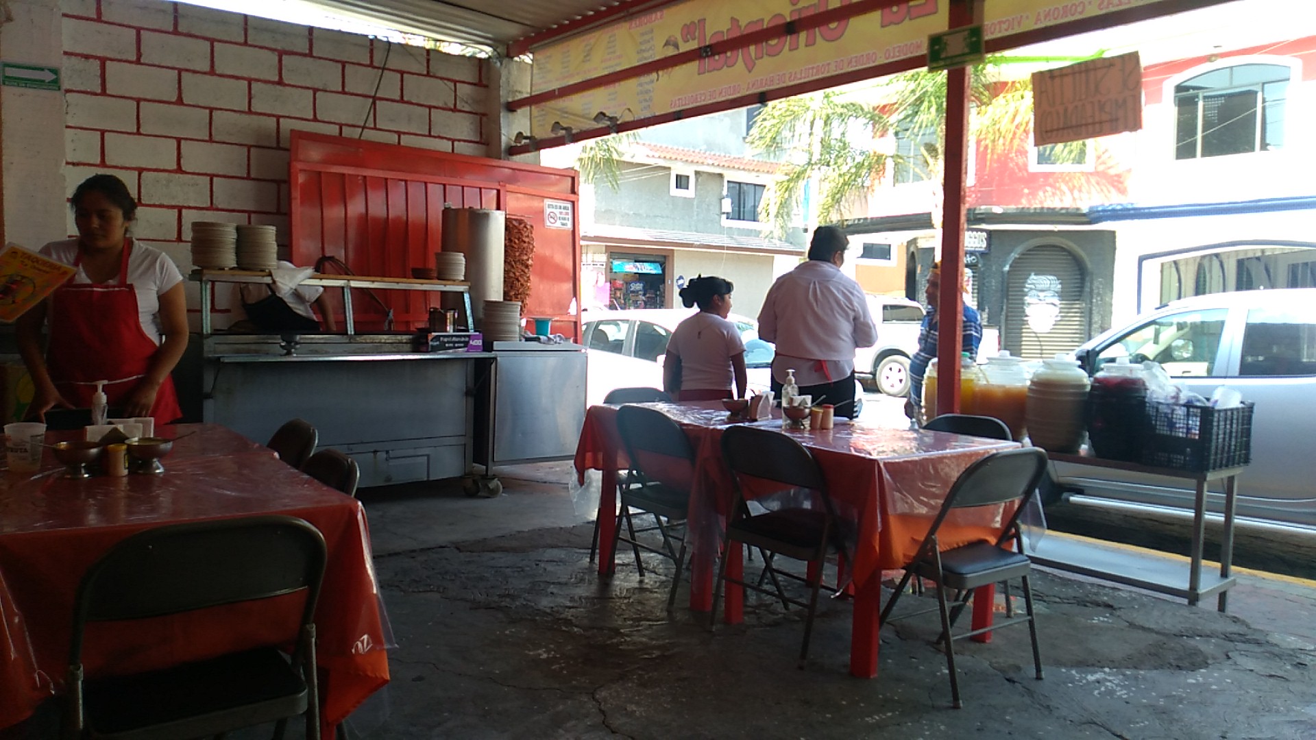 TAQUERIA "LA ORIENTAL" image 2