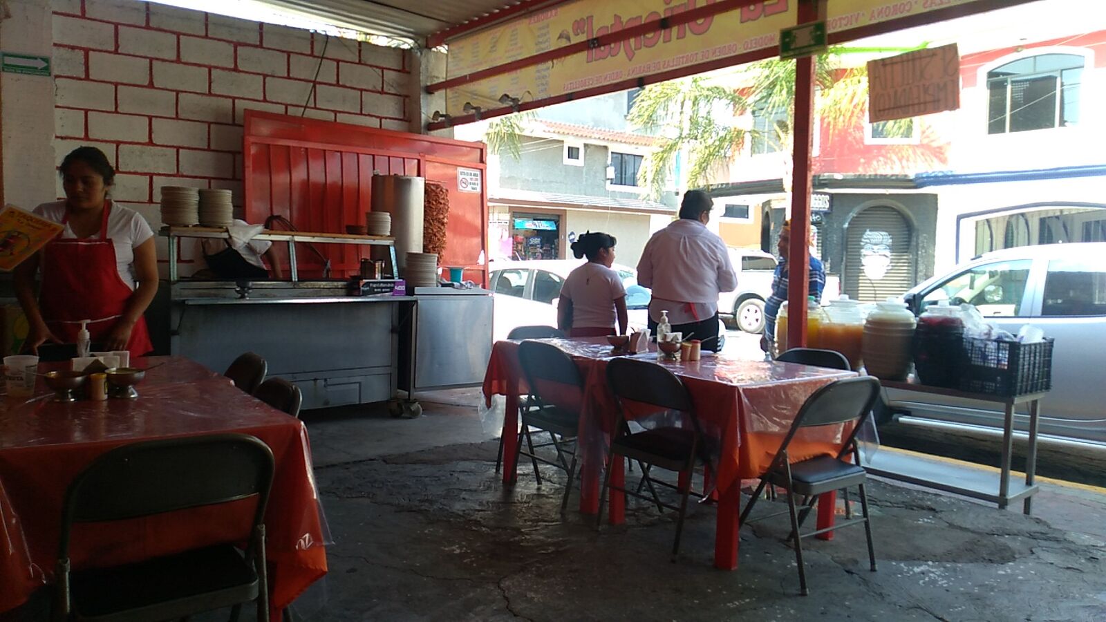 TAQUERIA "LA ORIENTAL" image 2