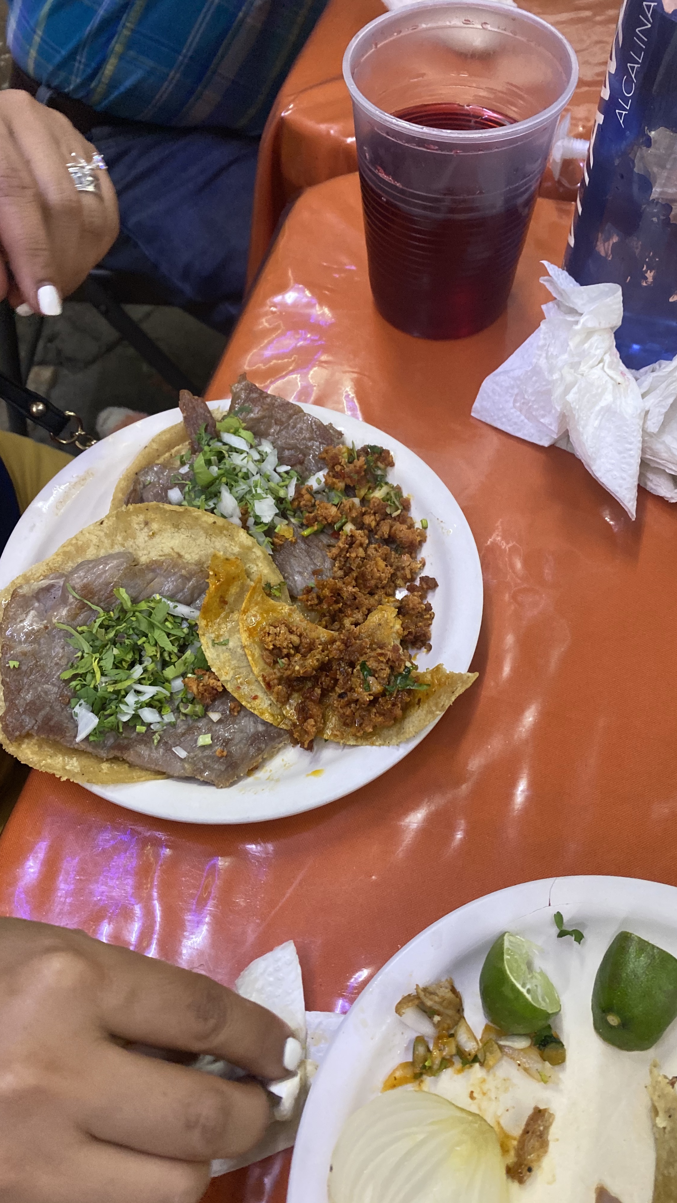 TAQUERIA "LA ORIENTAL" image 4