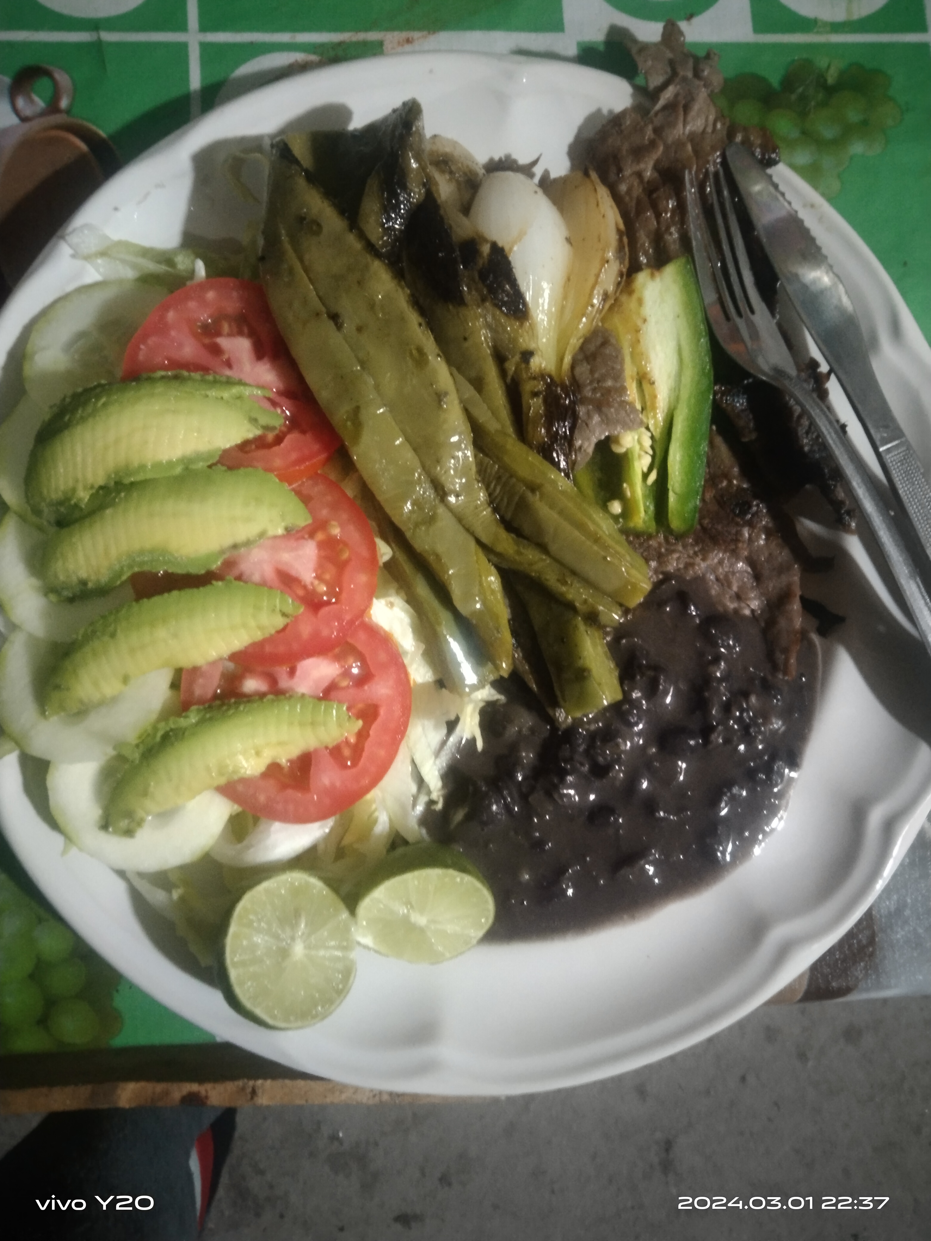 COMEDOR FAMILIAR MI LINDO TIERRA BLANCA image 2