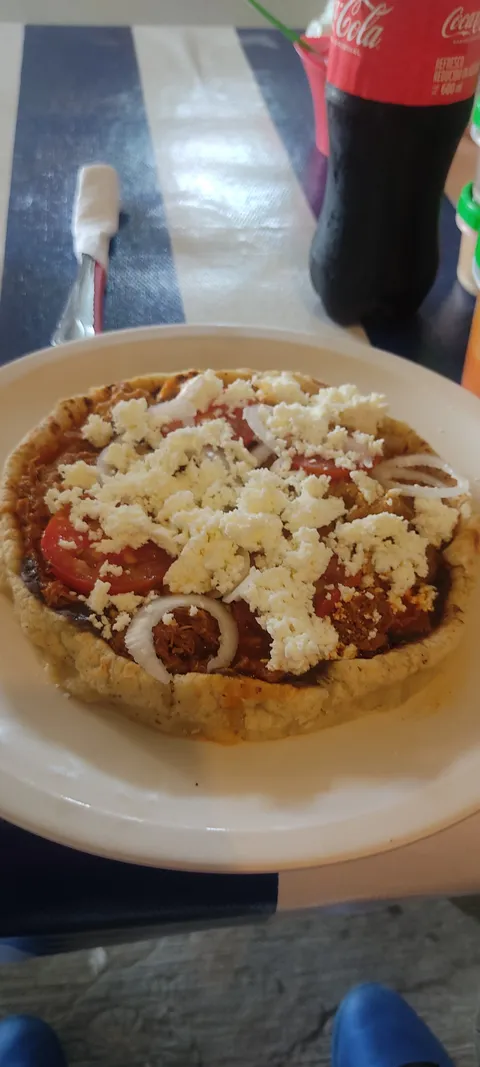 "Gorditas Aure" image 6