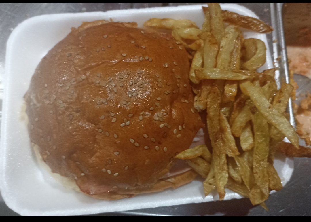 Hotdogs y hamburguesas los kunkun's image 3