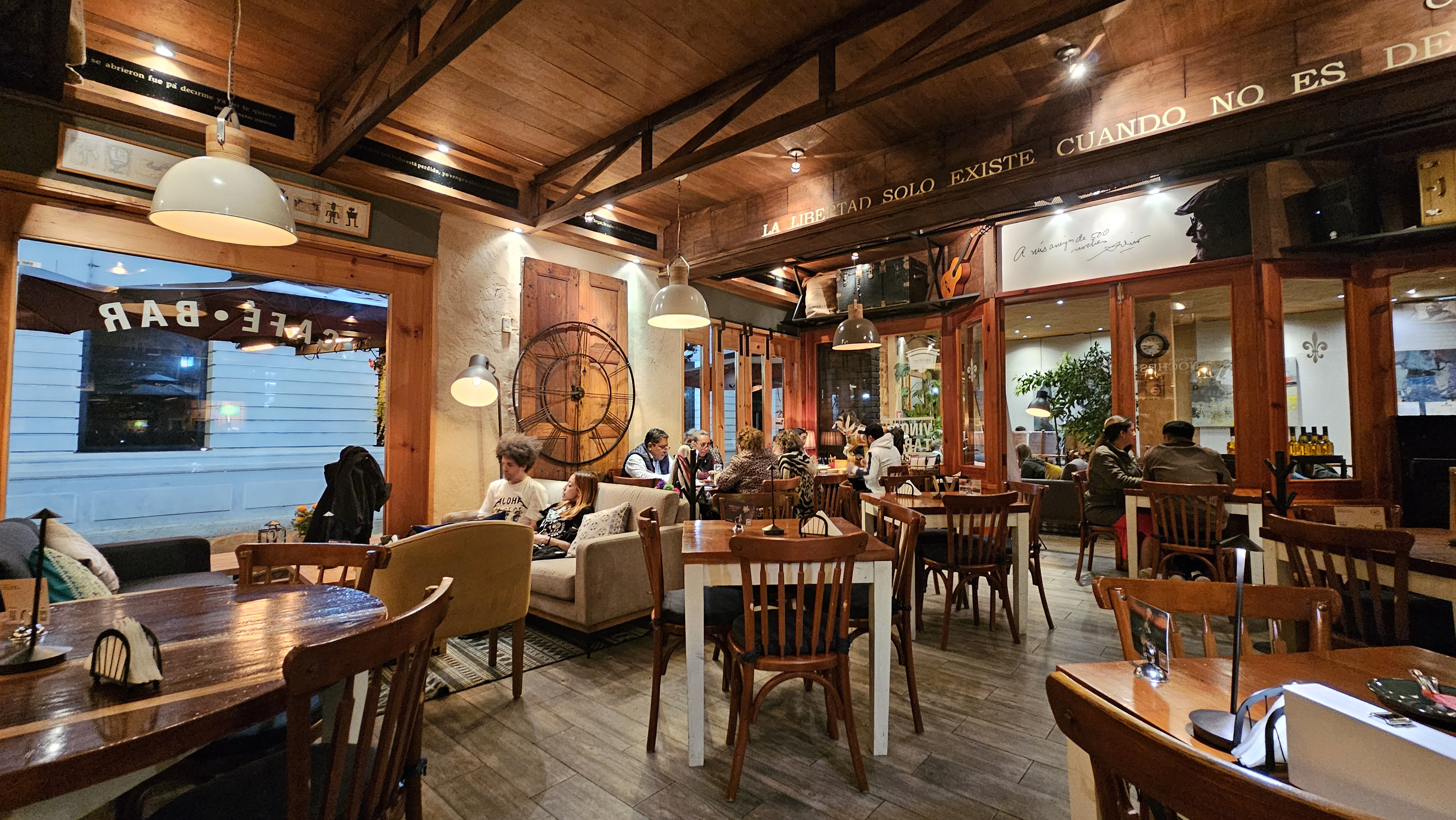 Café Bar 500 Noches image 10