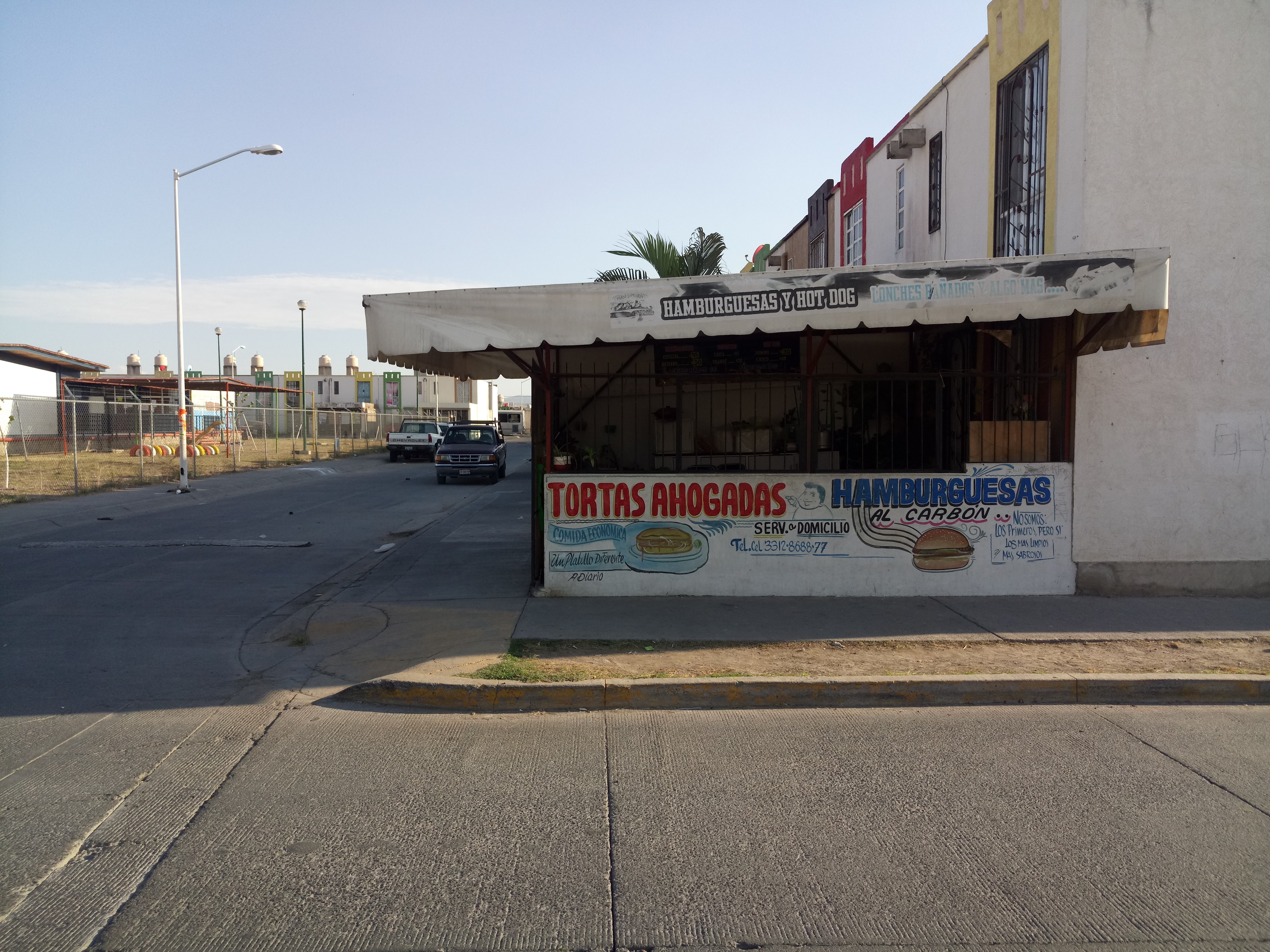 Hamburguesas al Carbon image 1