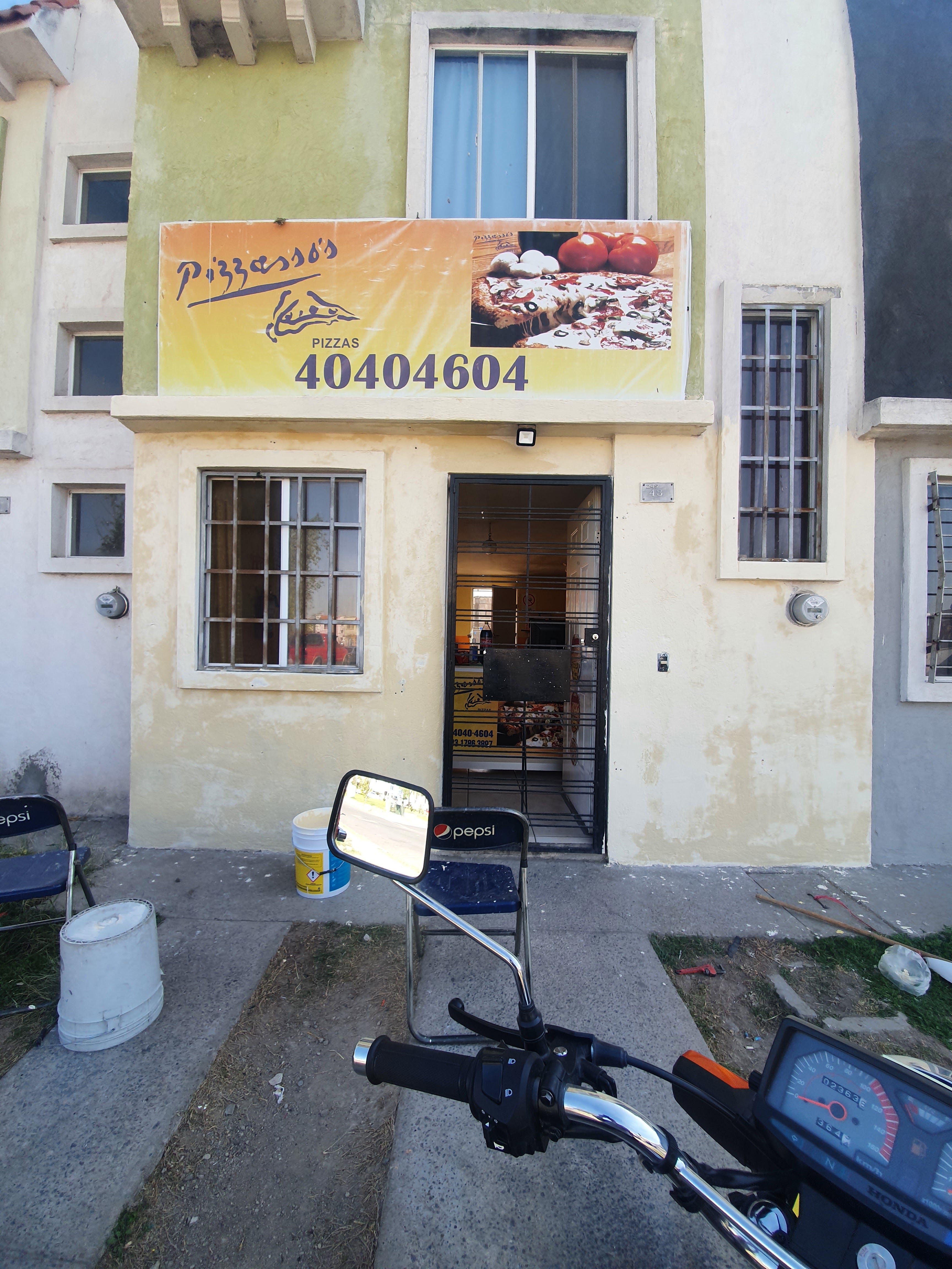 Pizzassos Pizzas Suc. Los Cantaros image 1