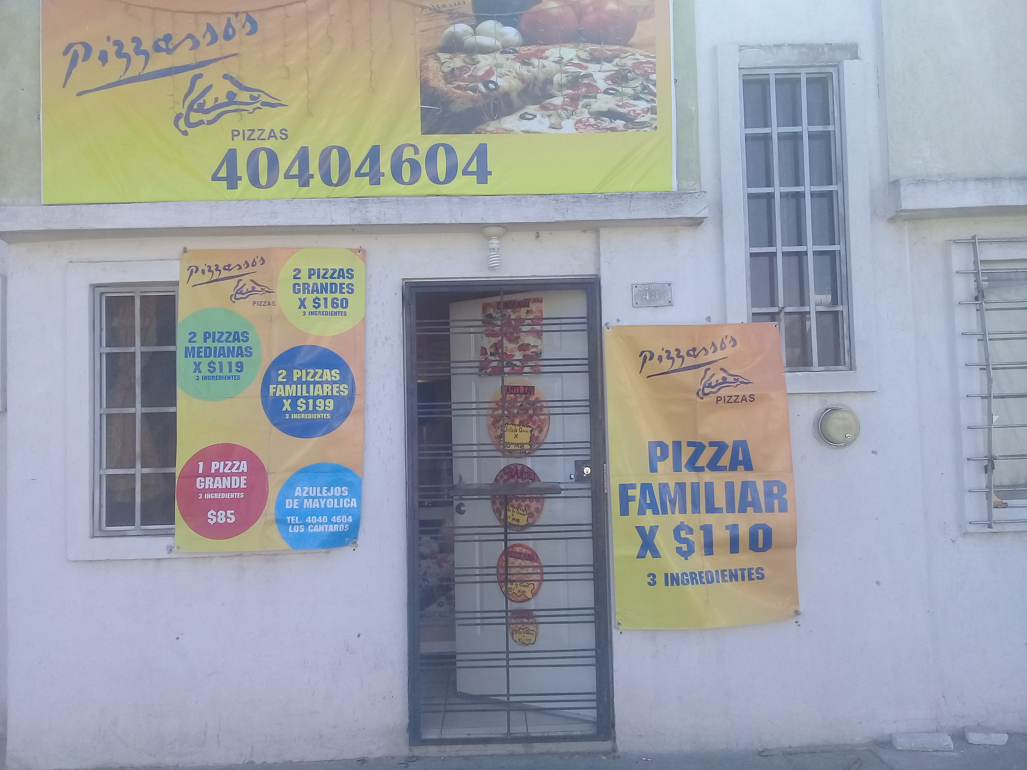 Pizzassos Pizzas Suc. Los Cantaros image 10