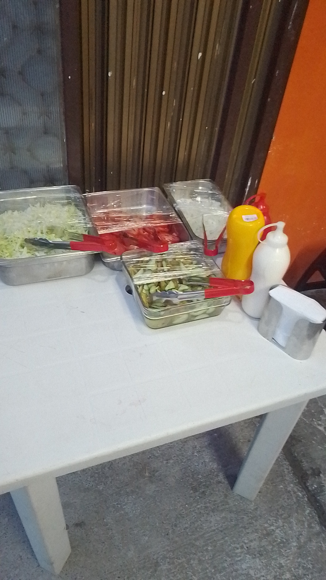 Hamburguesas al carbon/alitas/papas gajo y ala francesa image 4