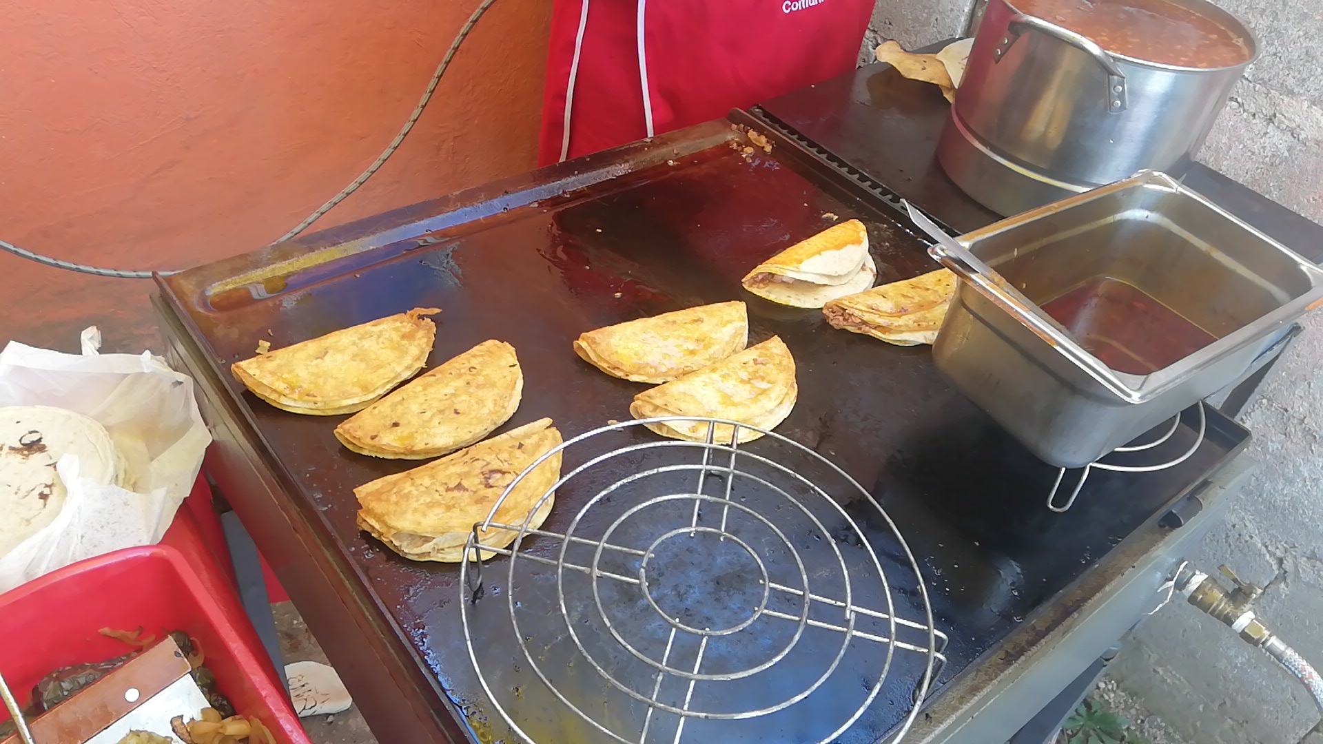Menudo Y Tacos De Barbacoa "Los Pinedo" image 1