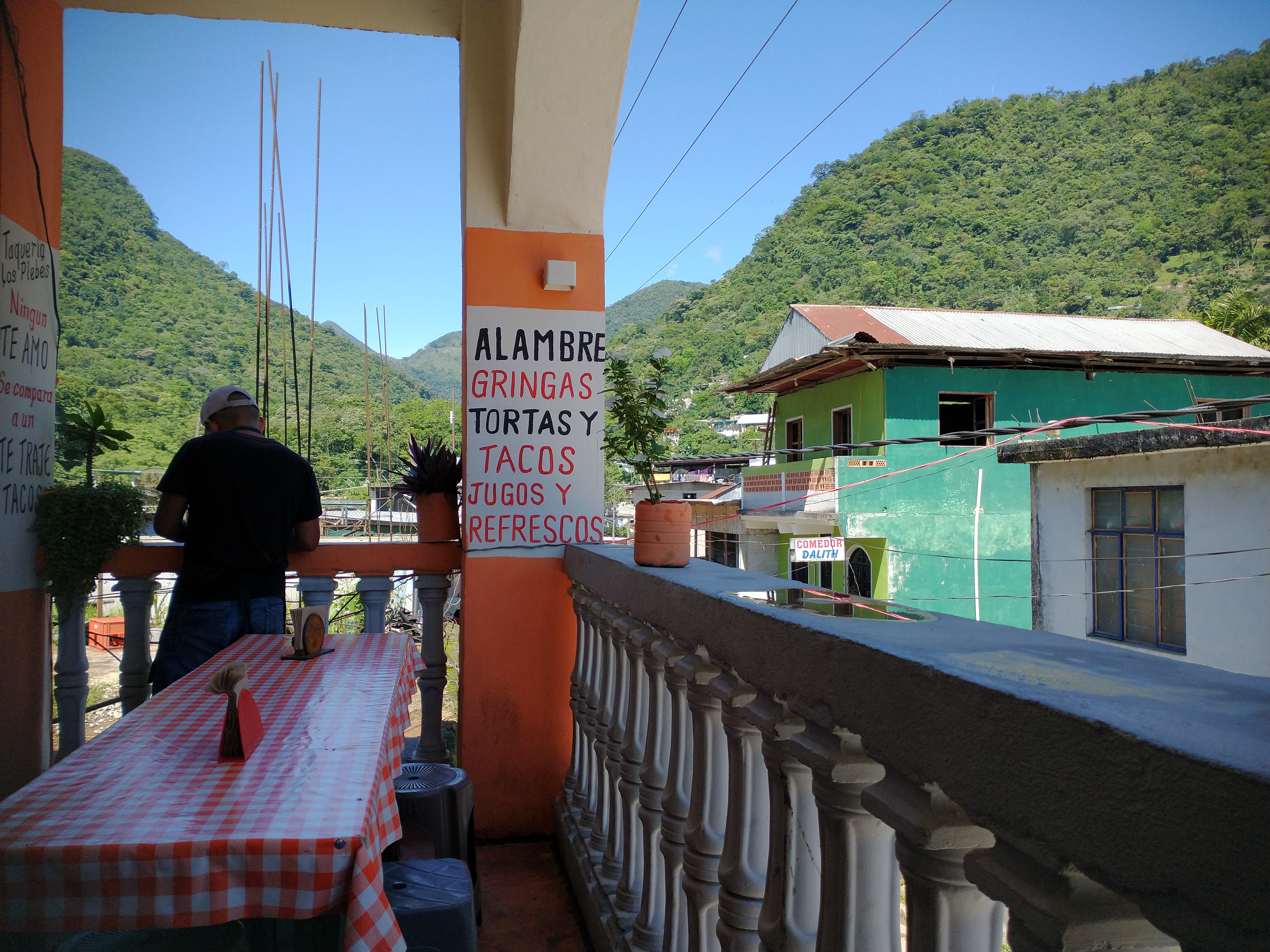 Taquería LOS PLEBES image 1