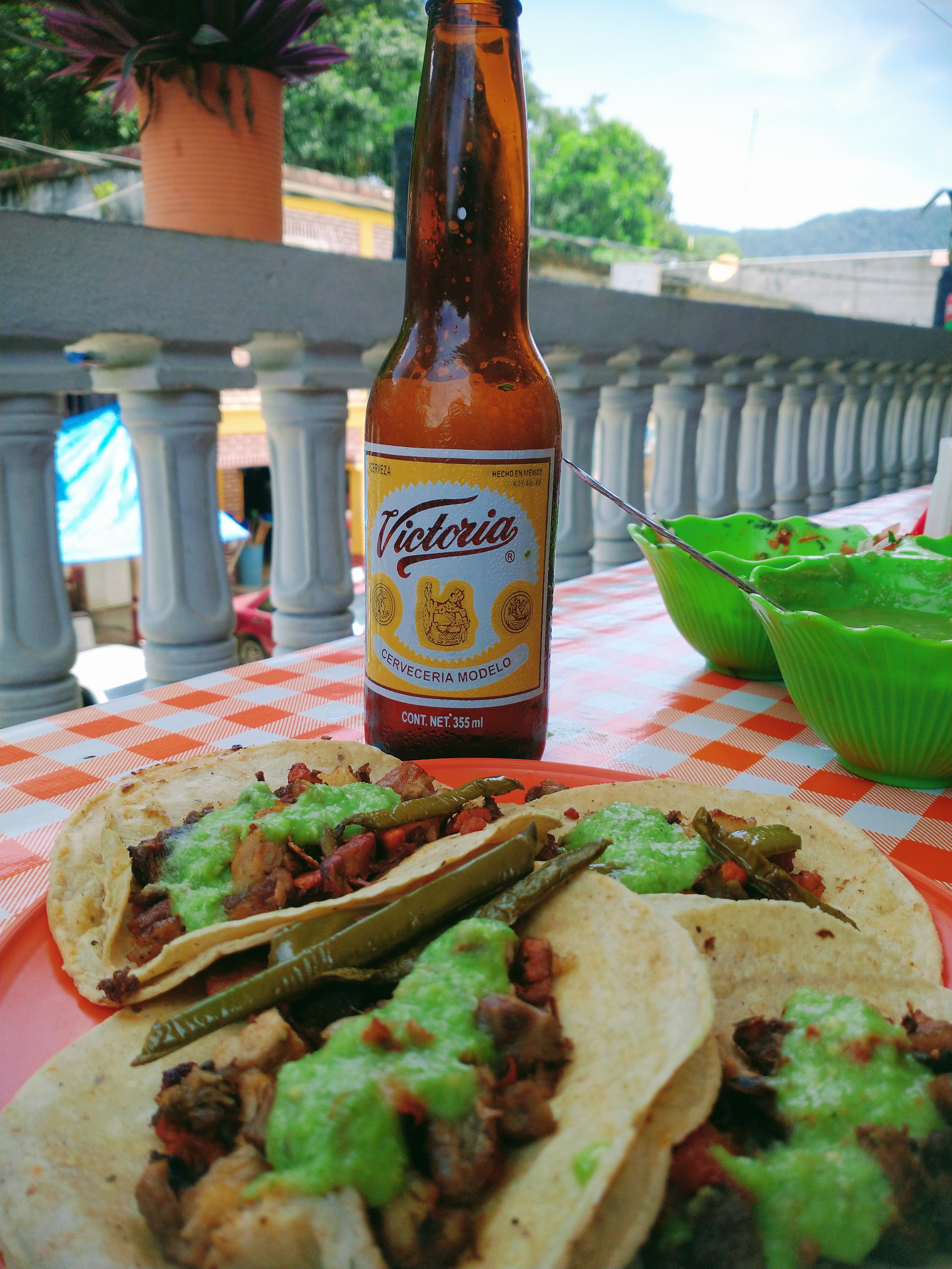 Taquería LOS PLEBES image 2