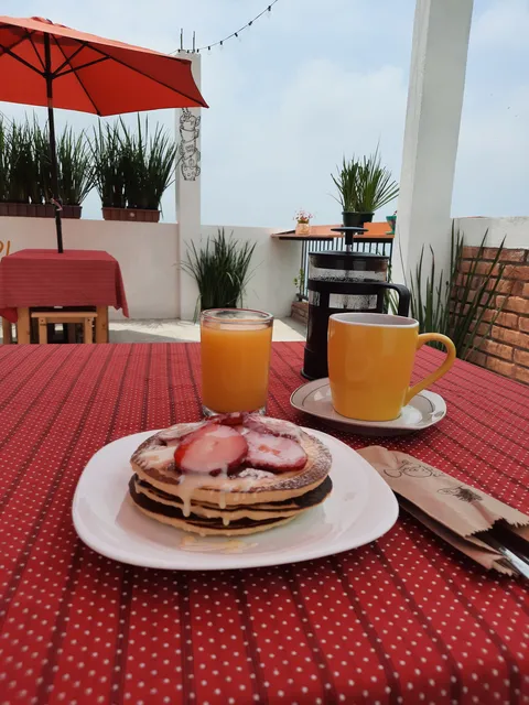 Creppy Caff image 2