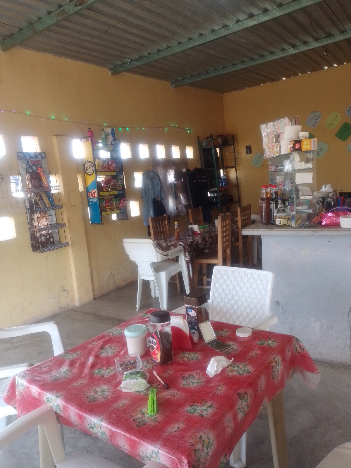 Comedor katy image 2