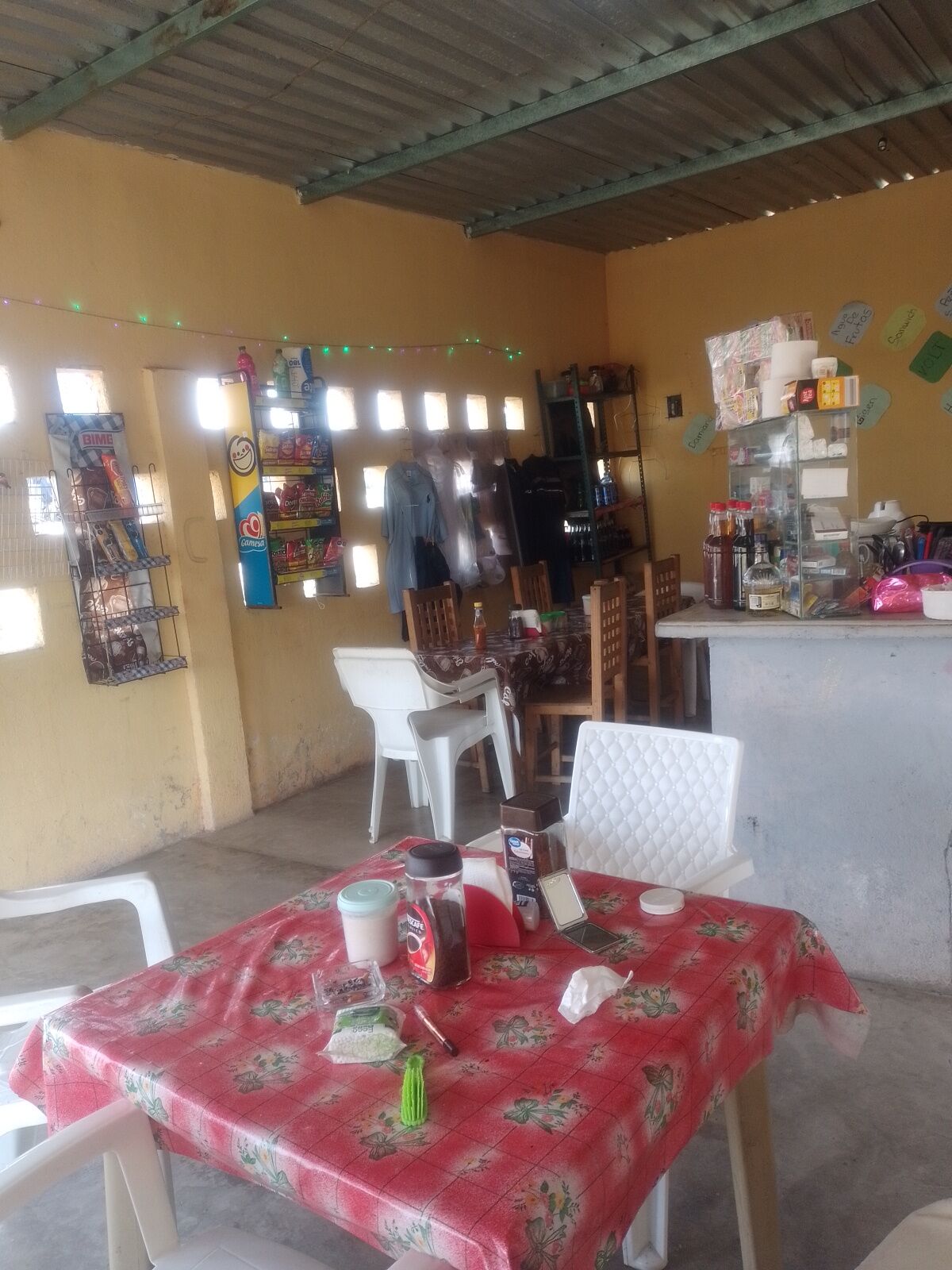 Comedor katy image 2