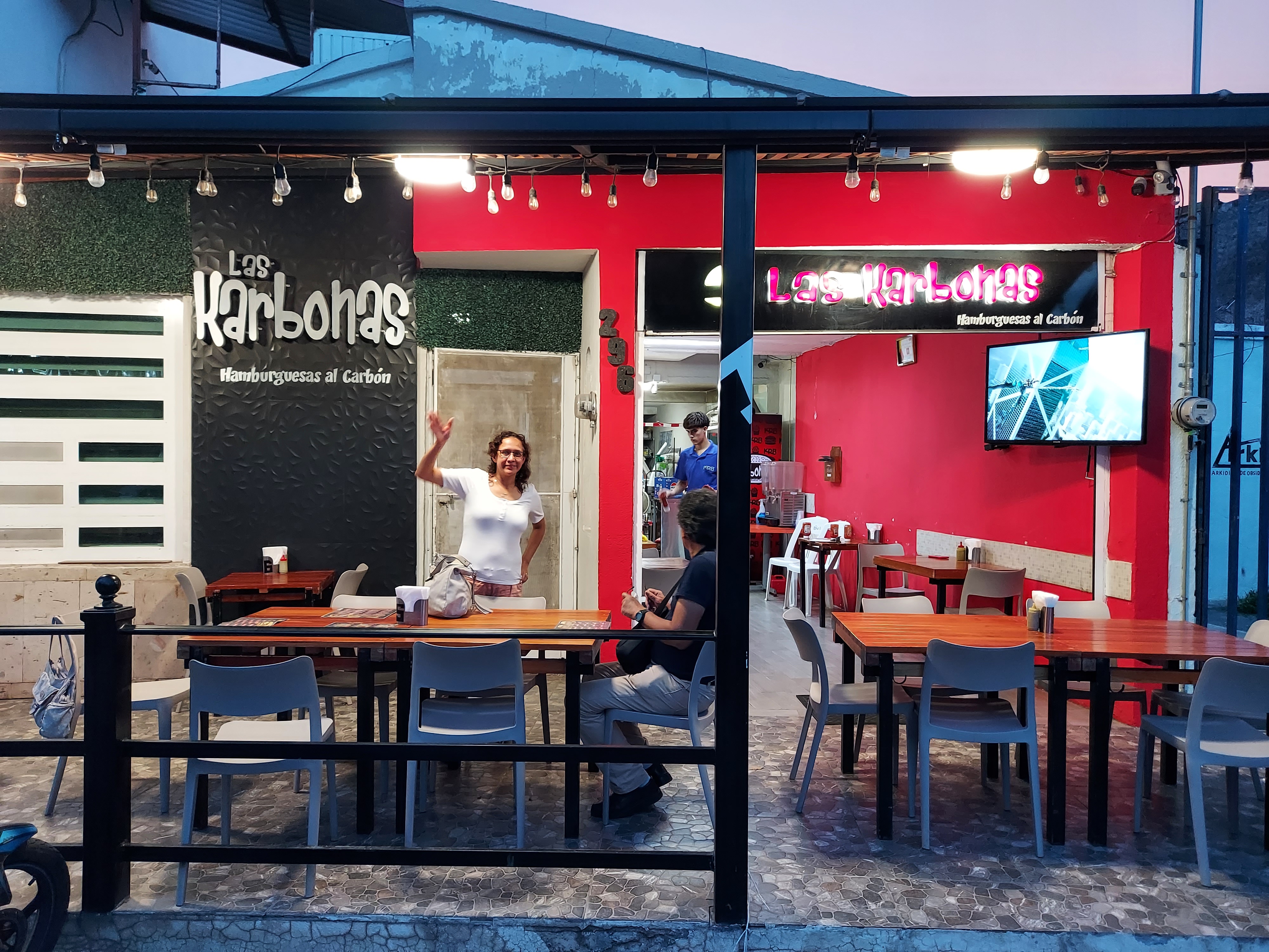 Hamburguesas Las karbonas image 1