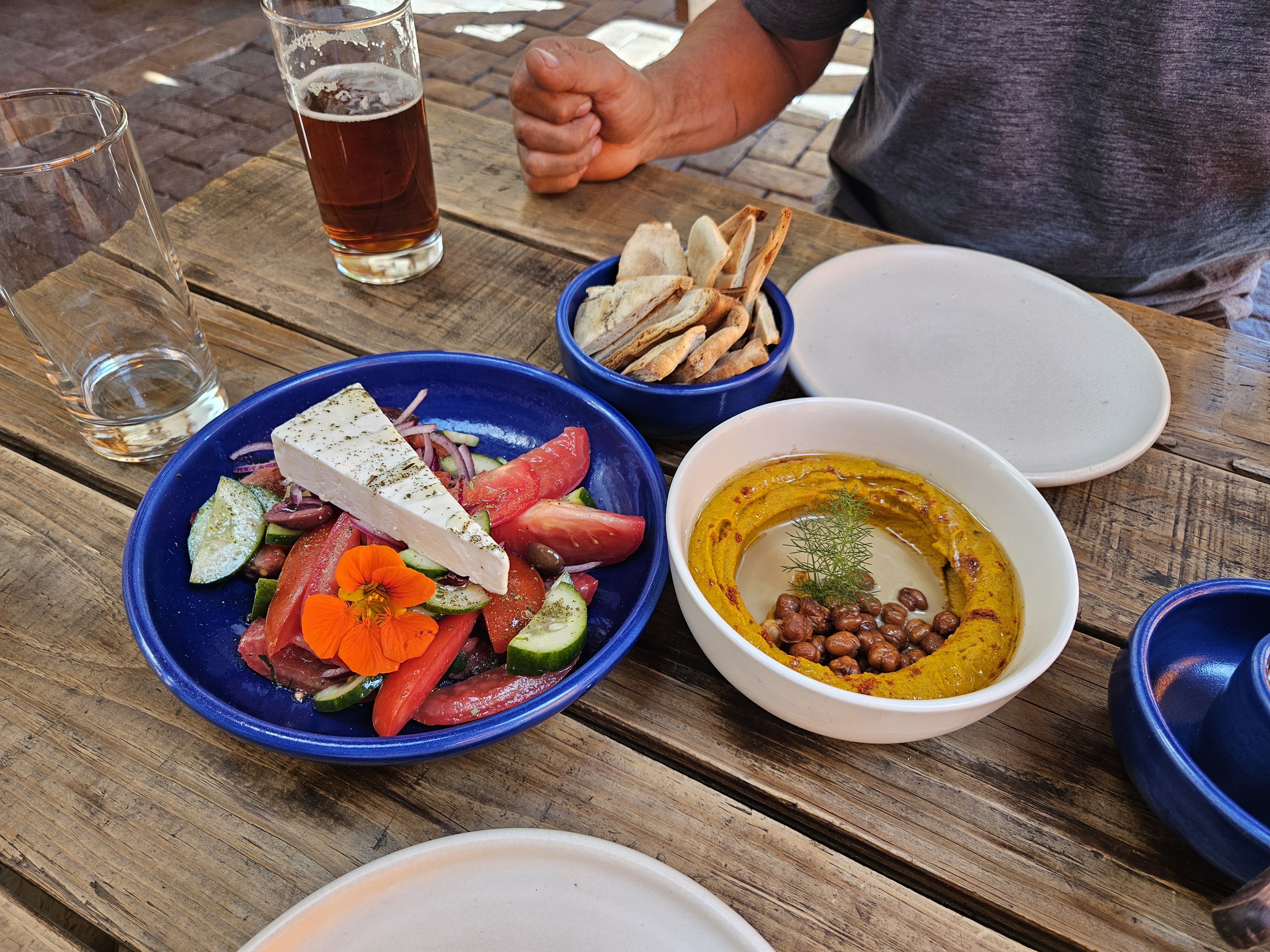 Faena Café Local image 4