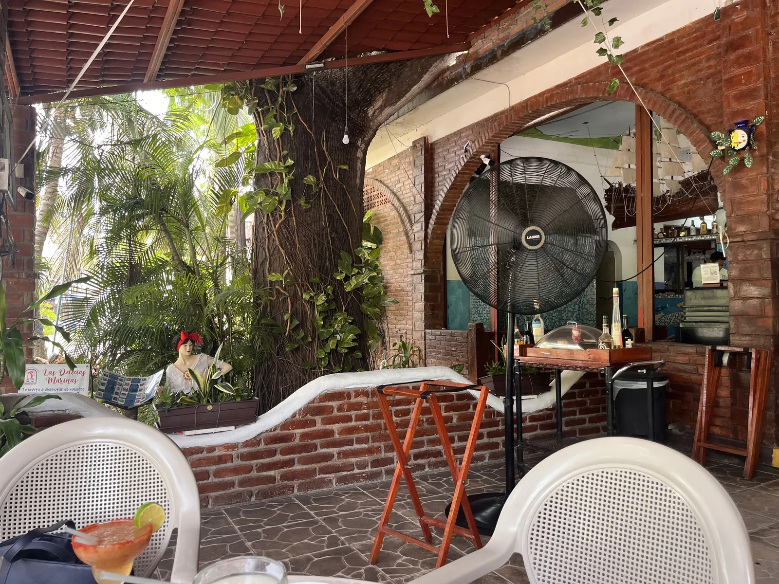 Las Delicias Marinas image 4